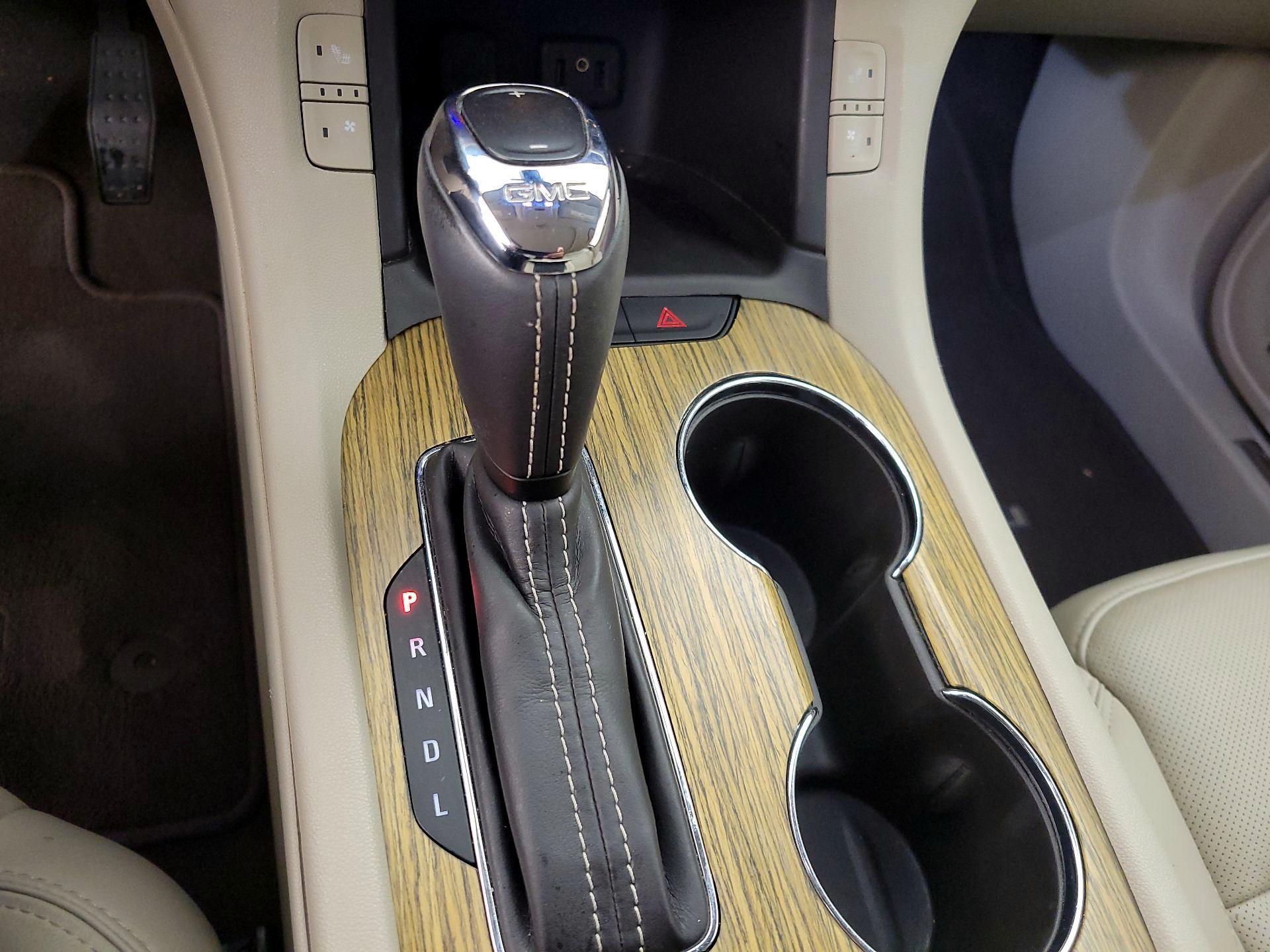 Thumbnail: 2017 GMC Acadia - 17