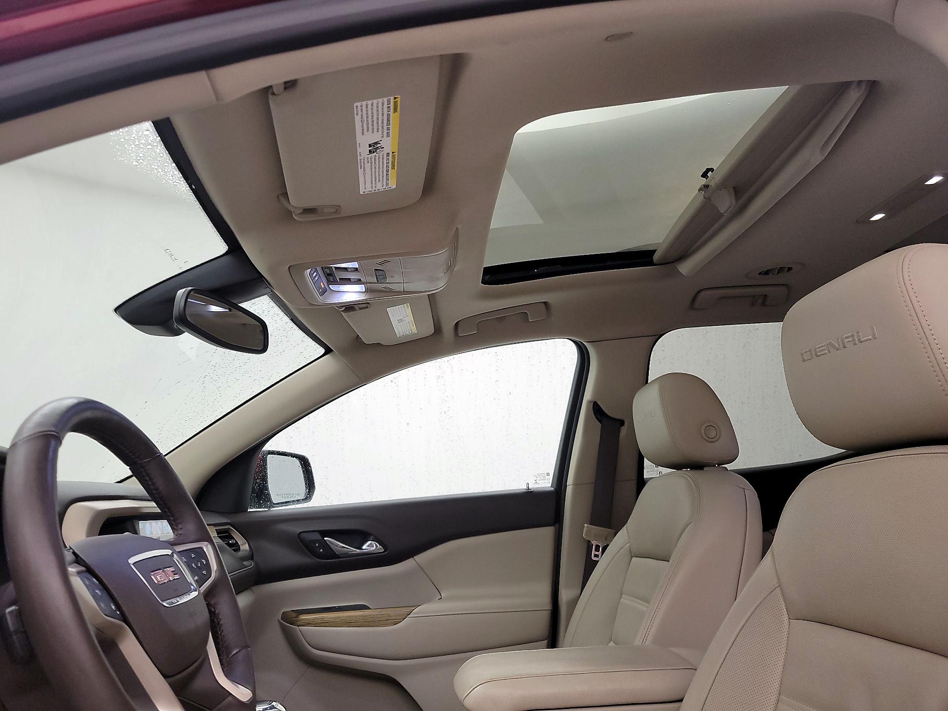 Thumbnail: 2017 GMC Acadia - 19