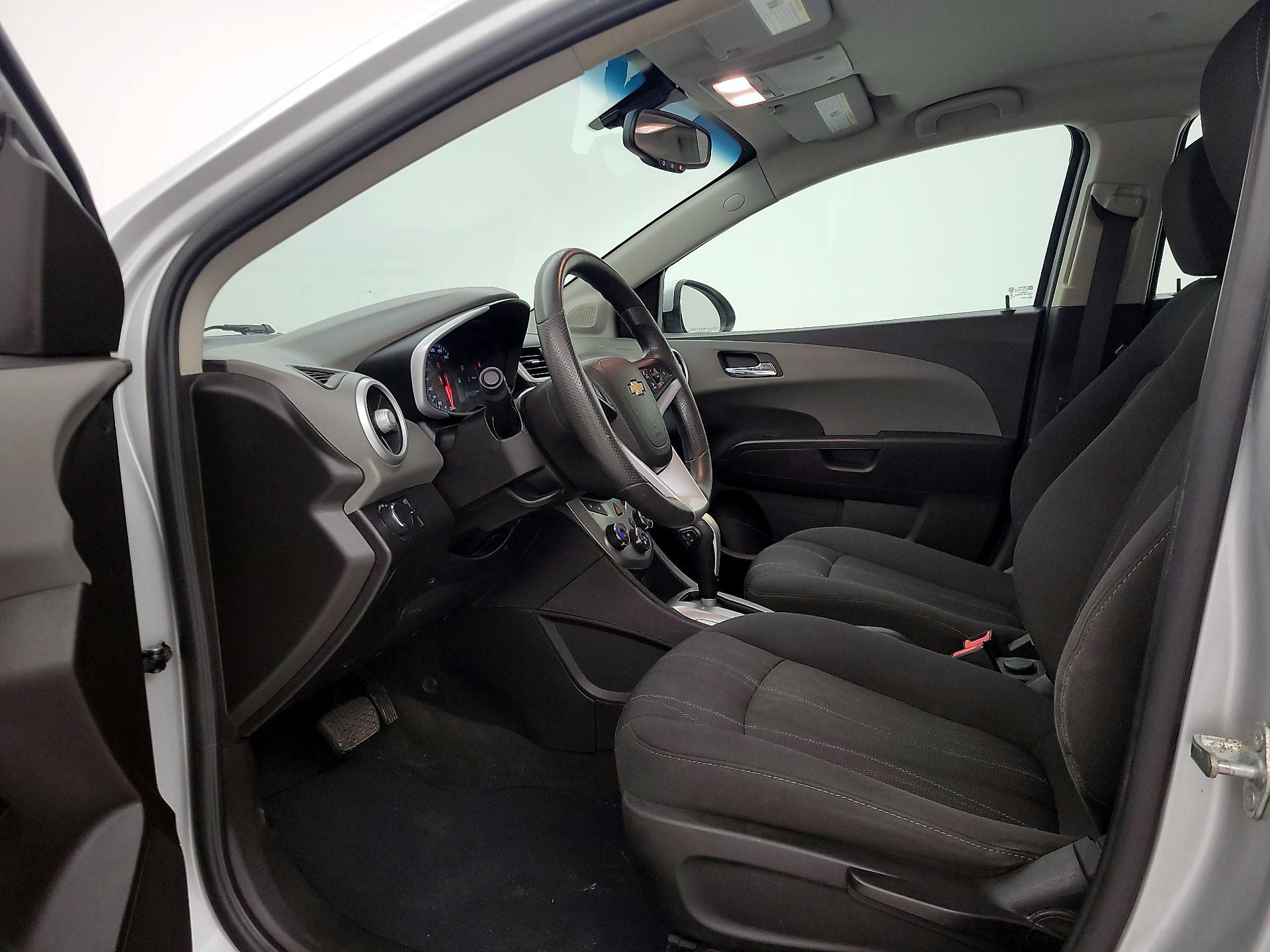 Thumbnail: 2018 Chevrolet Sonic - 11