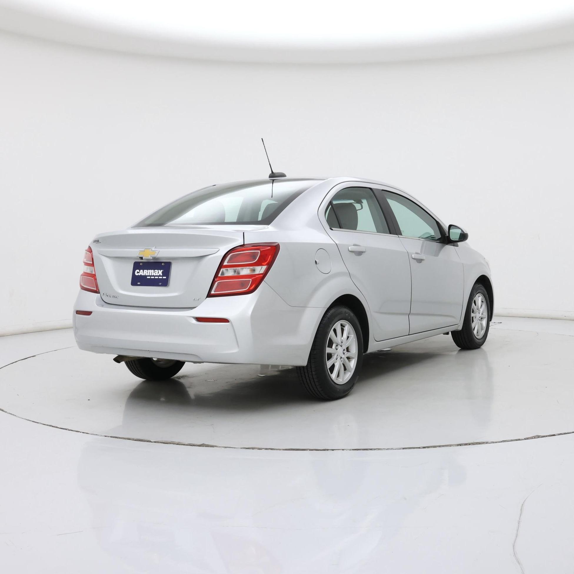 Thumbnail: 2018 Chevrolet Sonic - 8