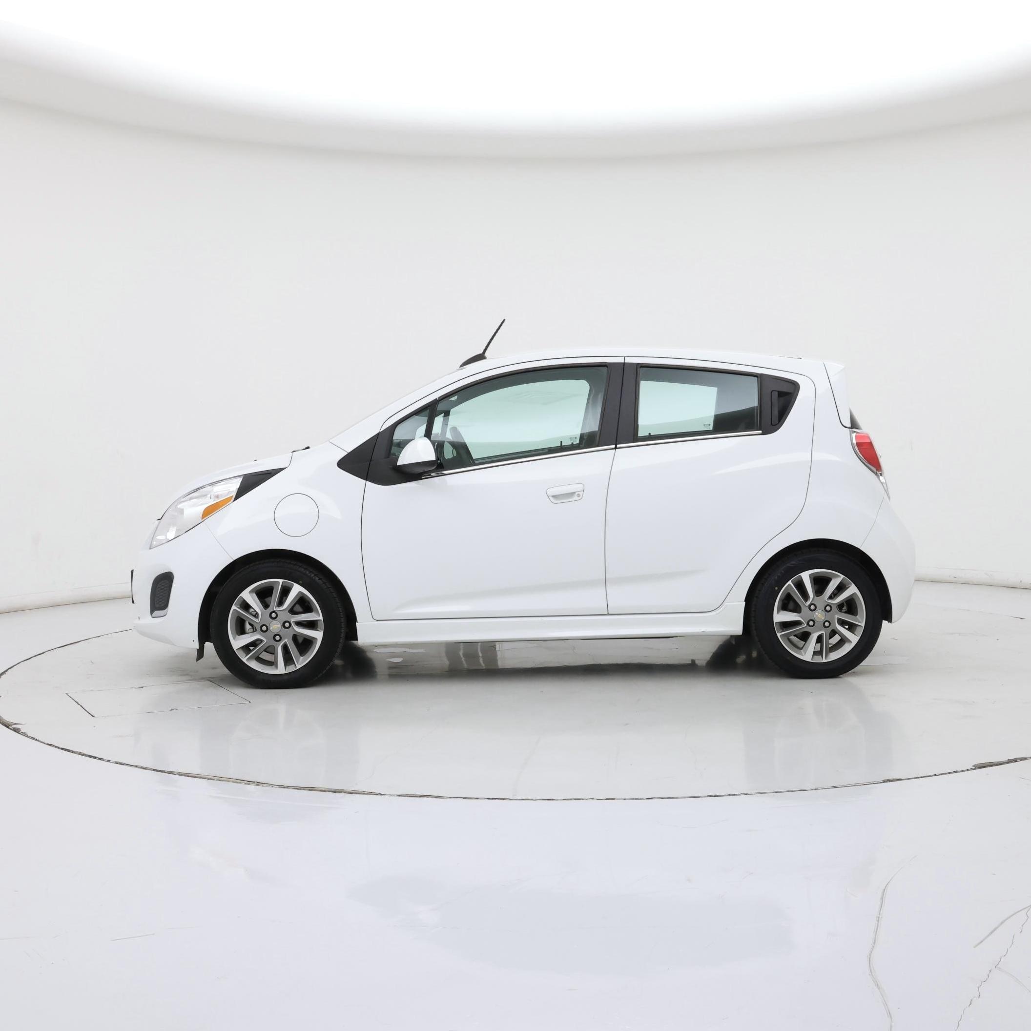 Thumbnail: 2016 Chevrolet Spark - 3