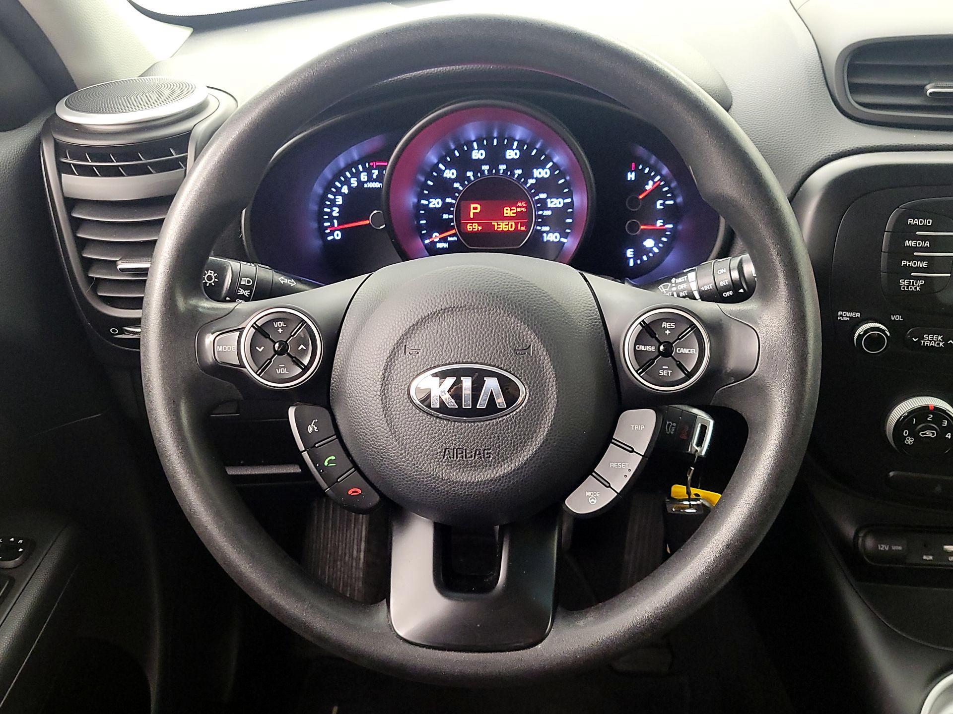 Thumbnail: 2016 Kia Soul - 10