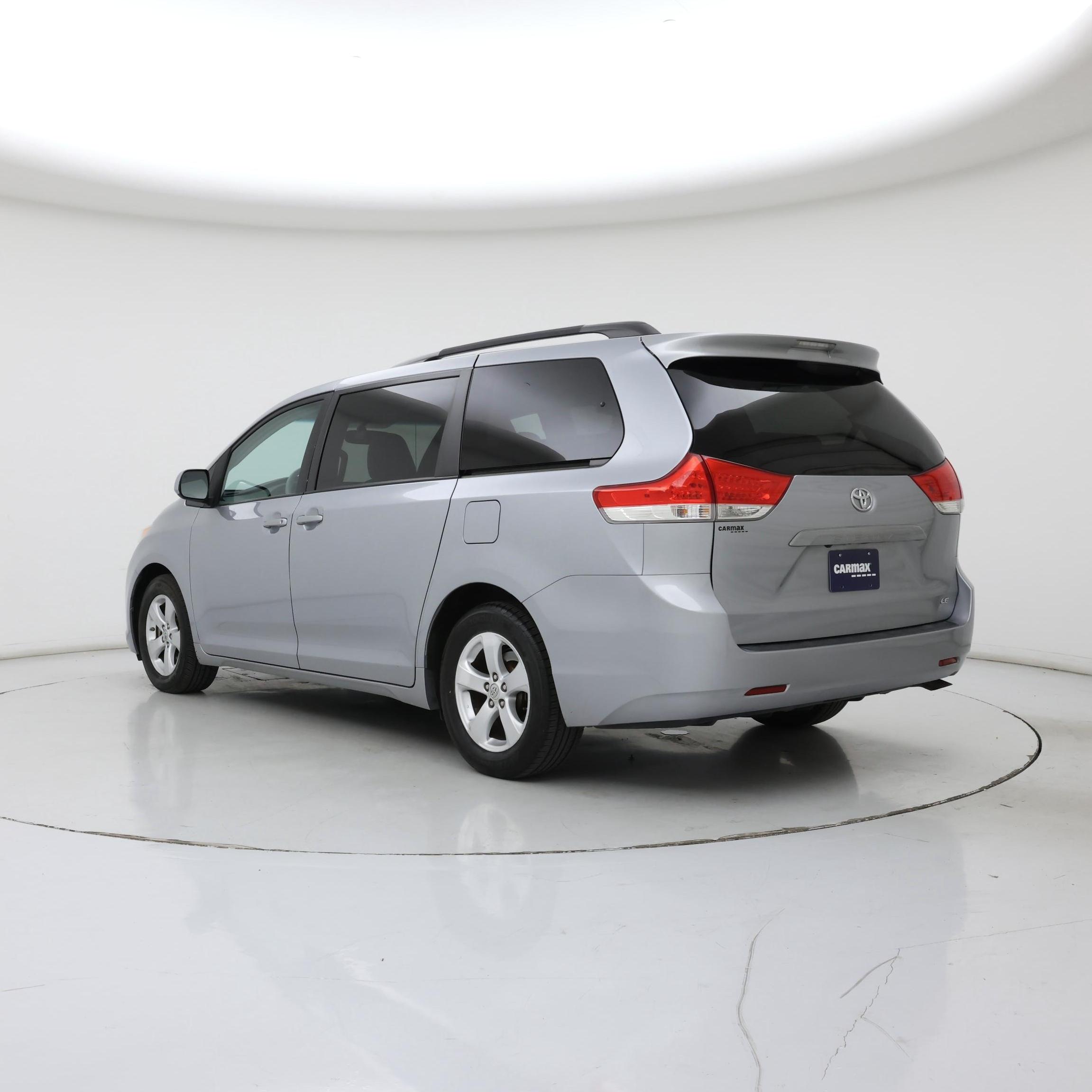 Thumbnail: 2014 Toyota Sienna - 2