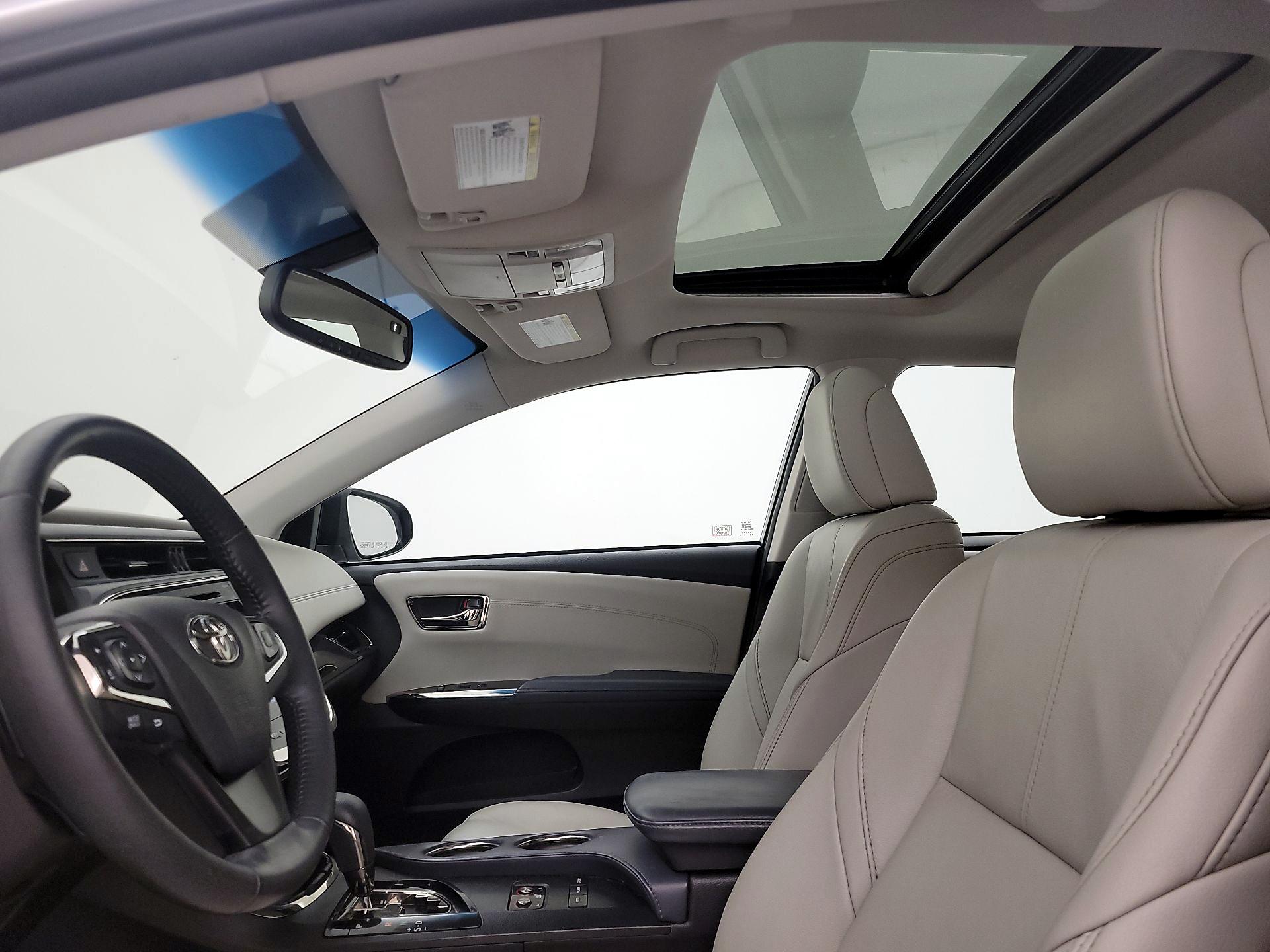 Thumbnail: 2015 Toyota Avalon - 19
