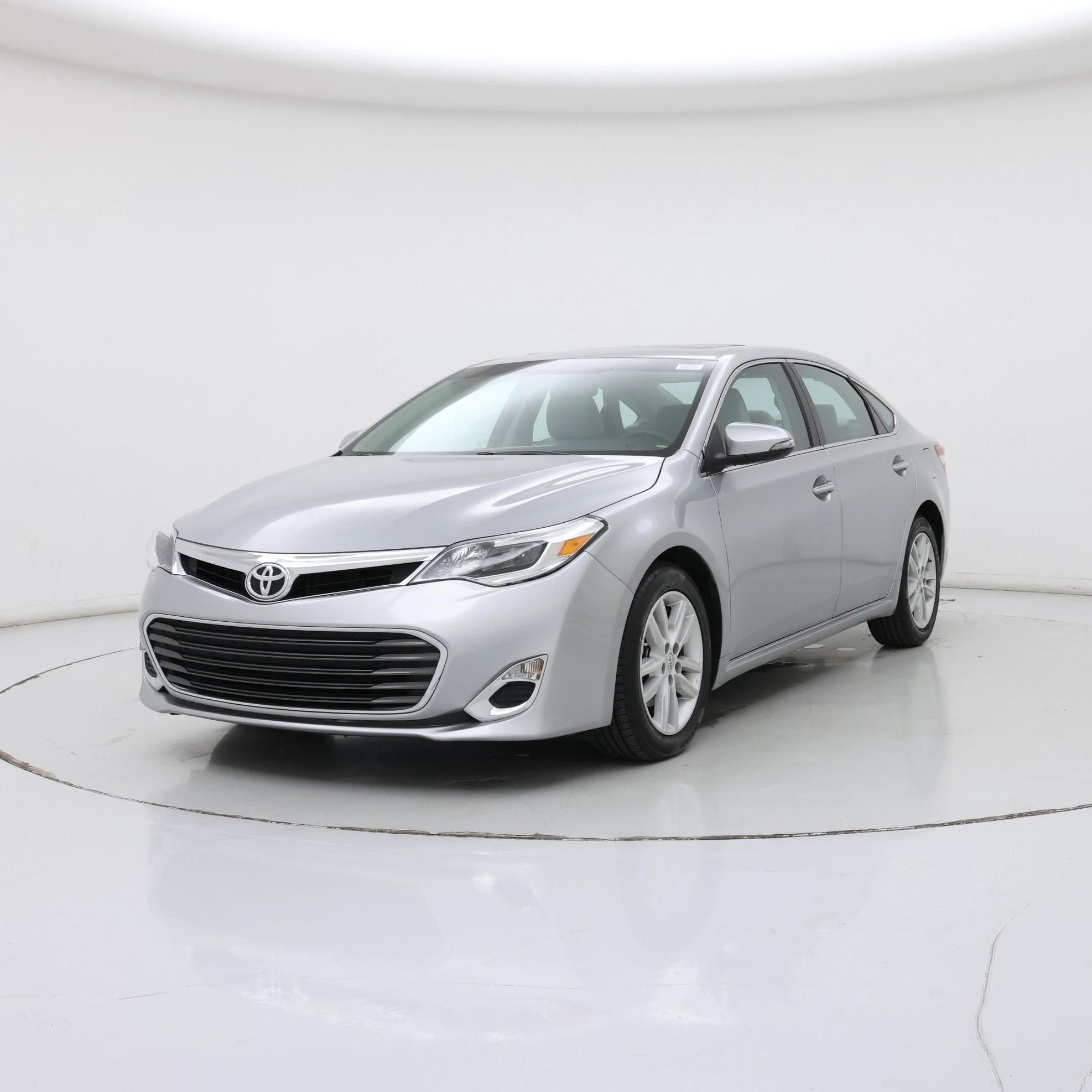 Thumbnail: 2015 Toyota Avalon - 4