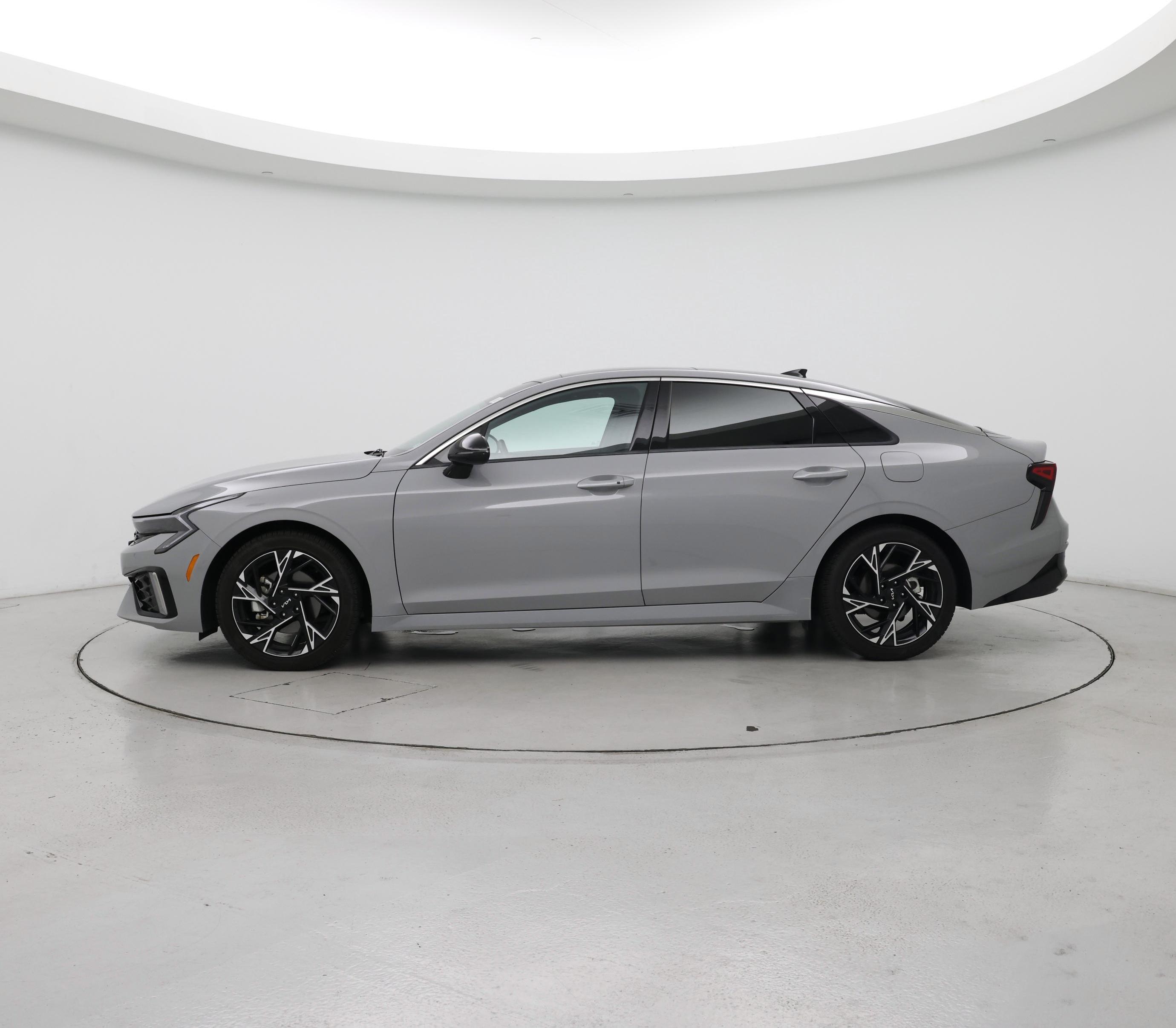 Thumbnail: 2025 Kia K5 - 3