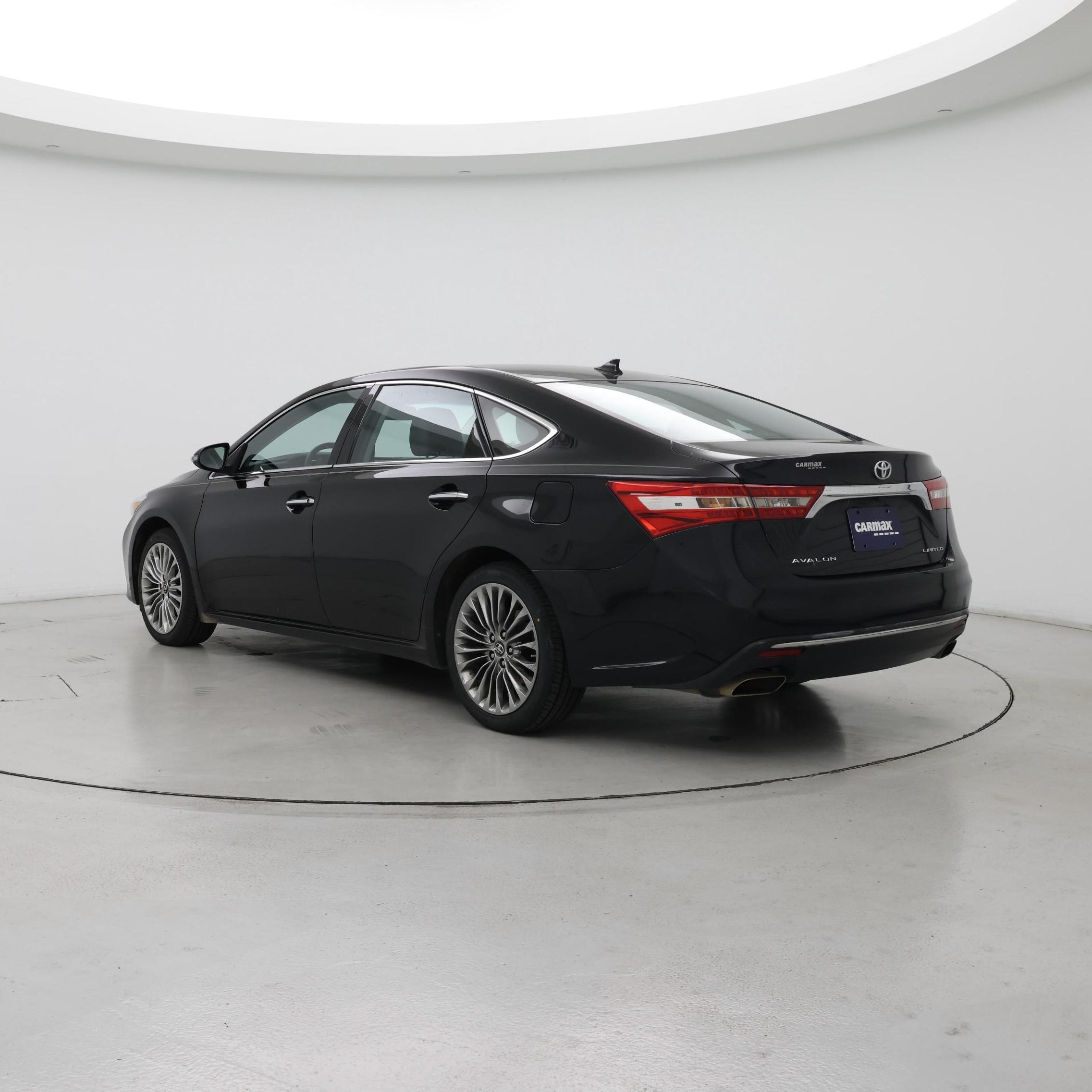 Thumbnail: 2016 Toyota Avalon - 2