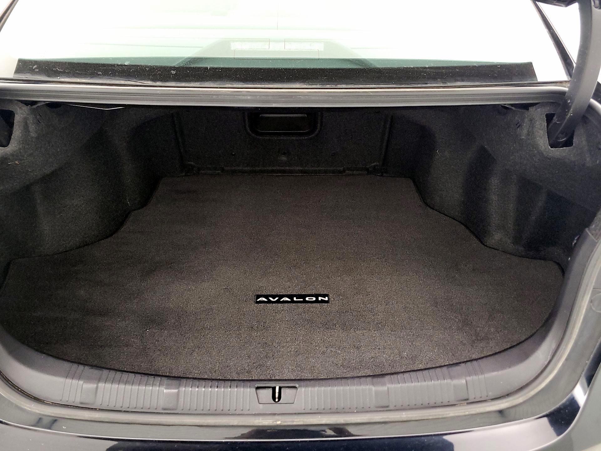 Thumbnail: 2016 Toyota Avalon - 20