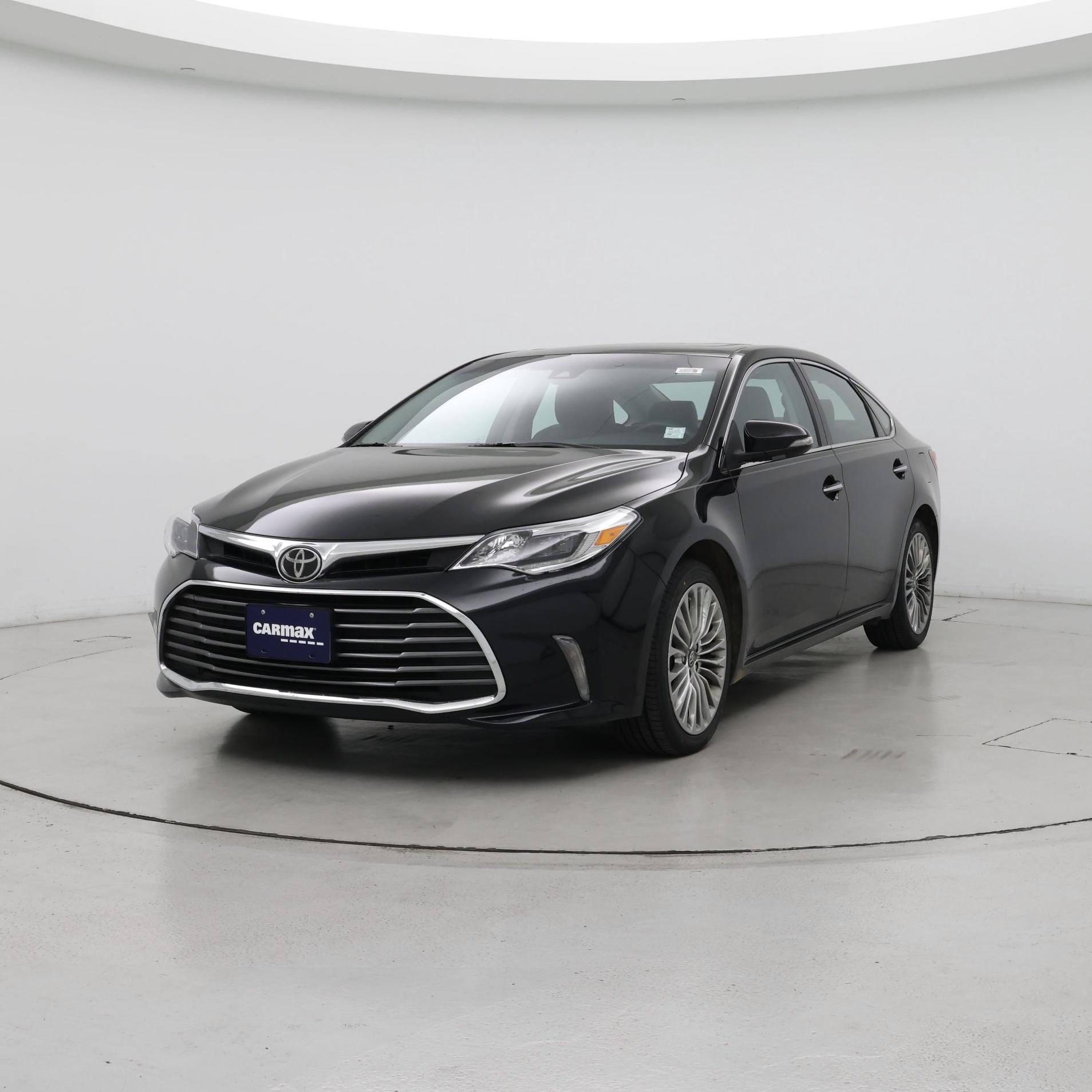 Thumbnail: 2016 Toyota Avalon - 4