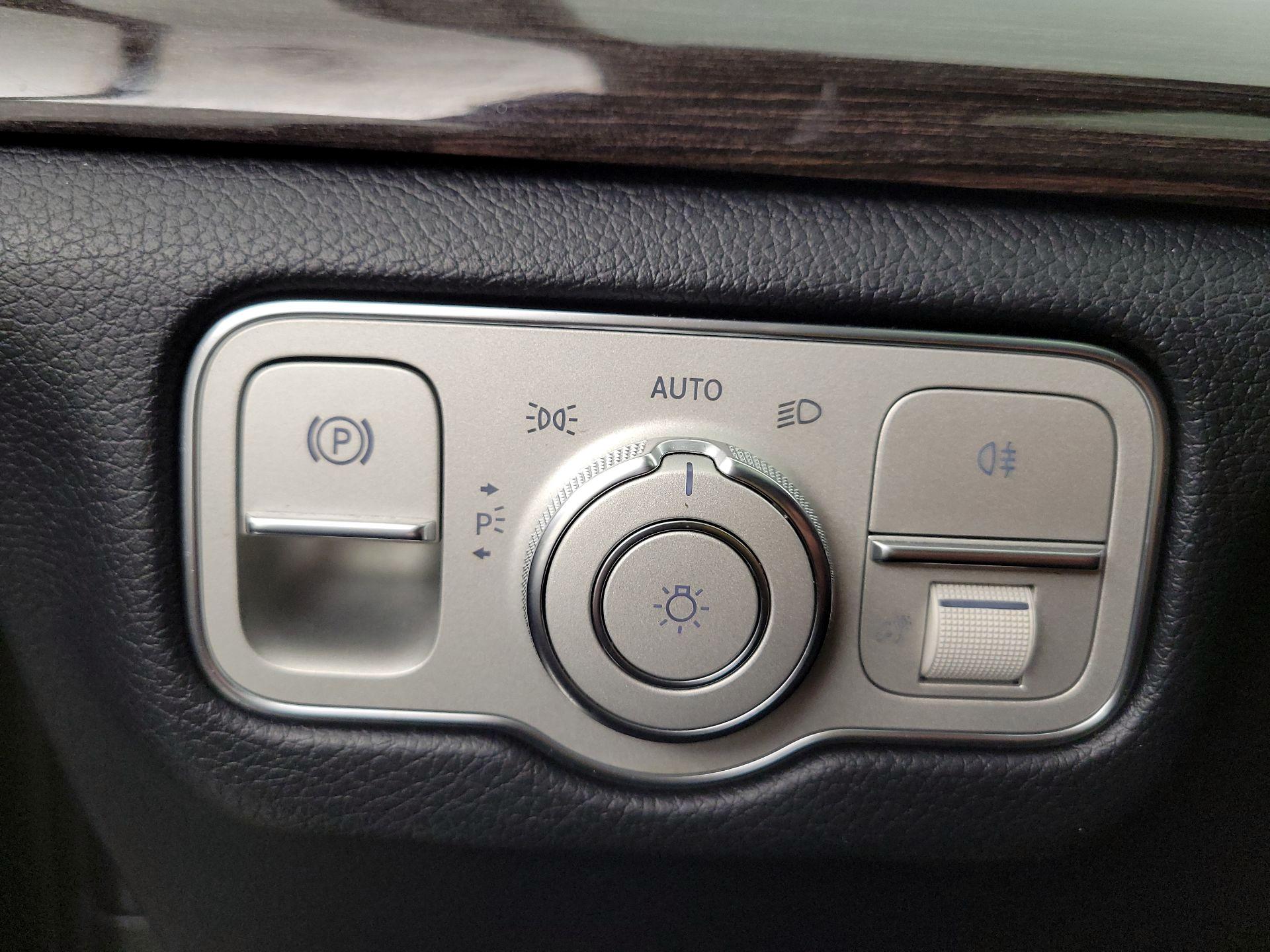 Thumbnail: 2020 Mercedes-Benz GLE - 13