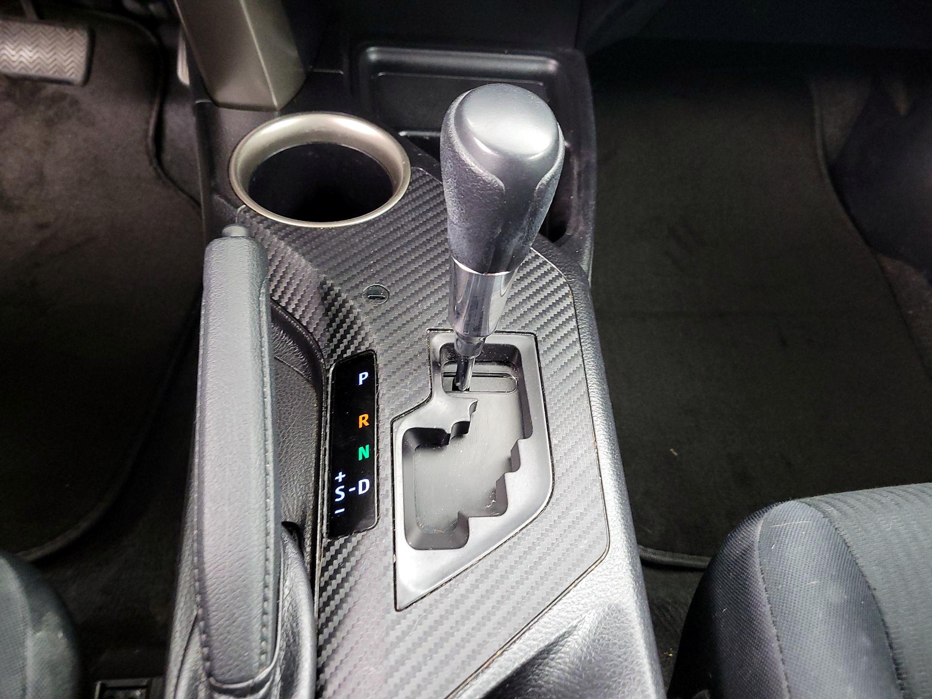 Thumbnail: 2015 Toyota RAV4 - 17