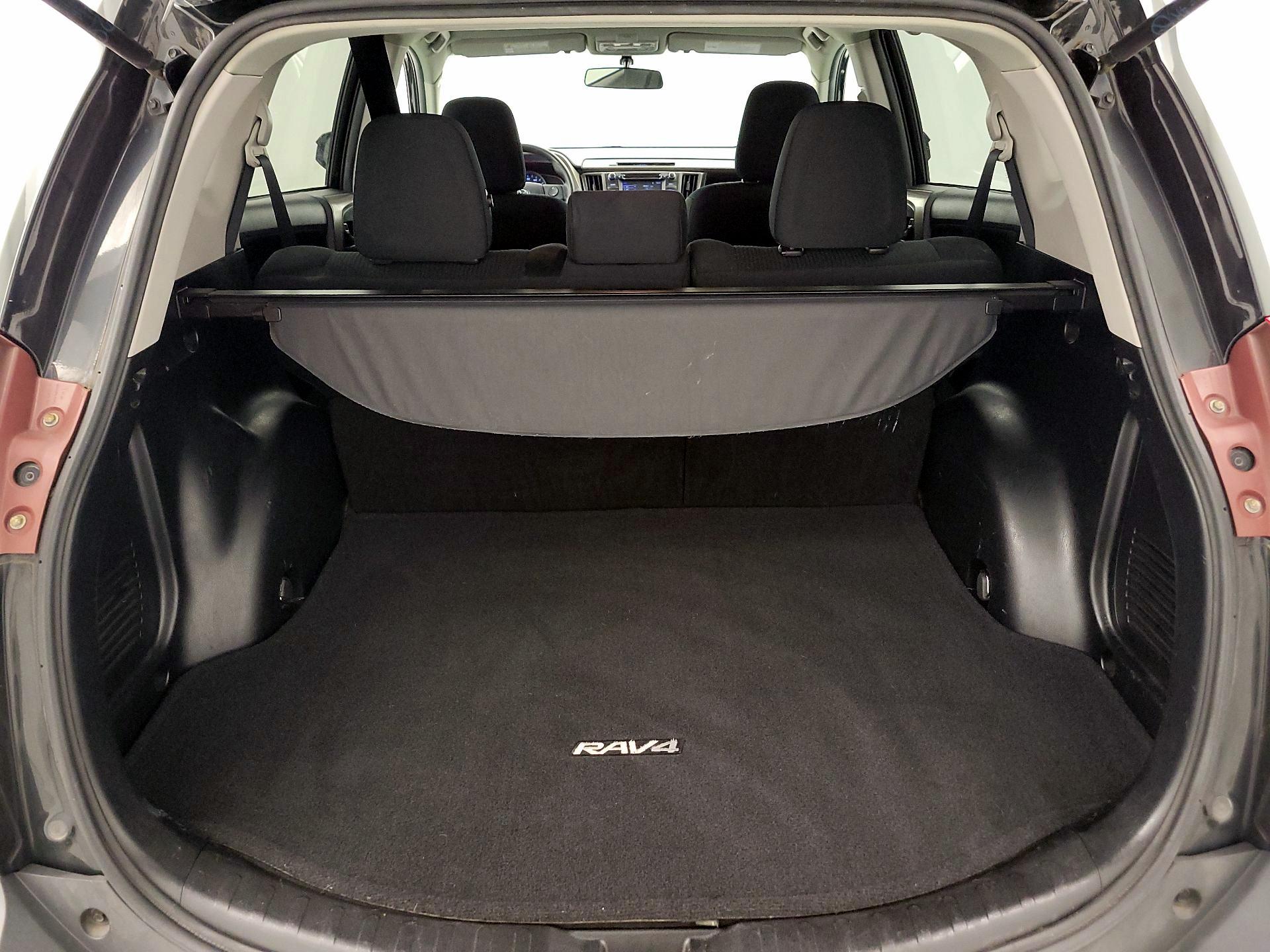 Thumbnail: 2015 Toyota RAV4 - 20