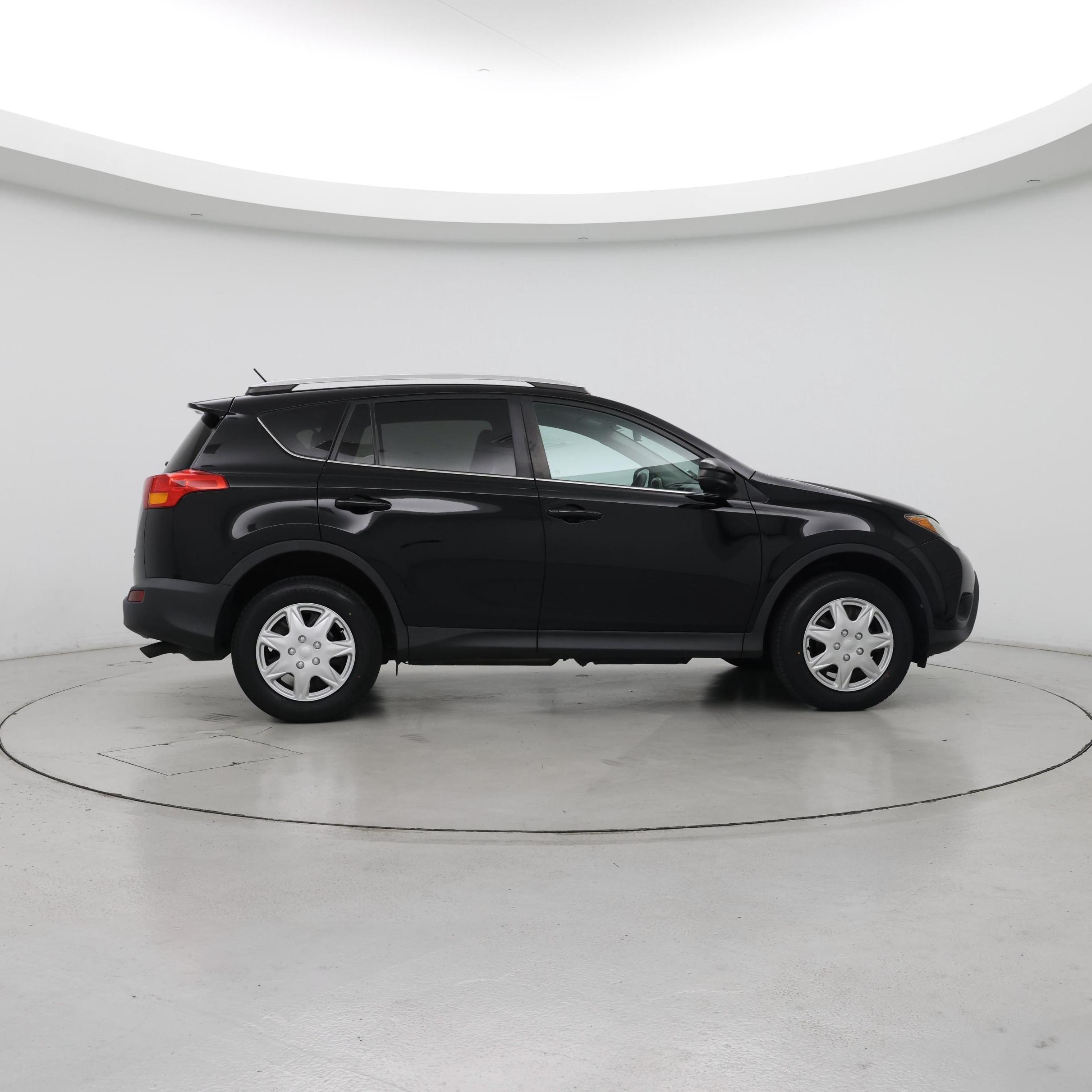 Thumbnail: 2015 Toyota RAV4 - 7