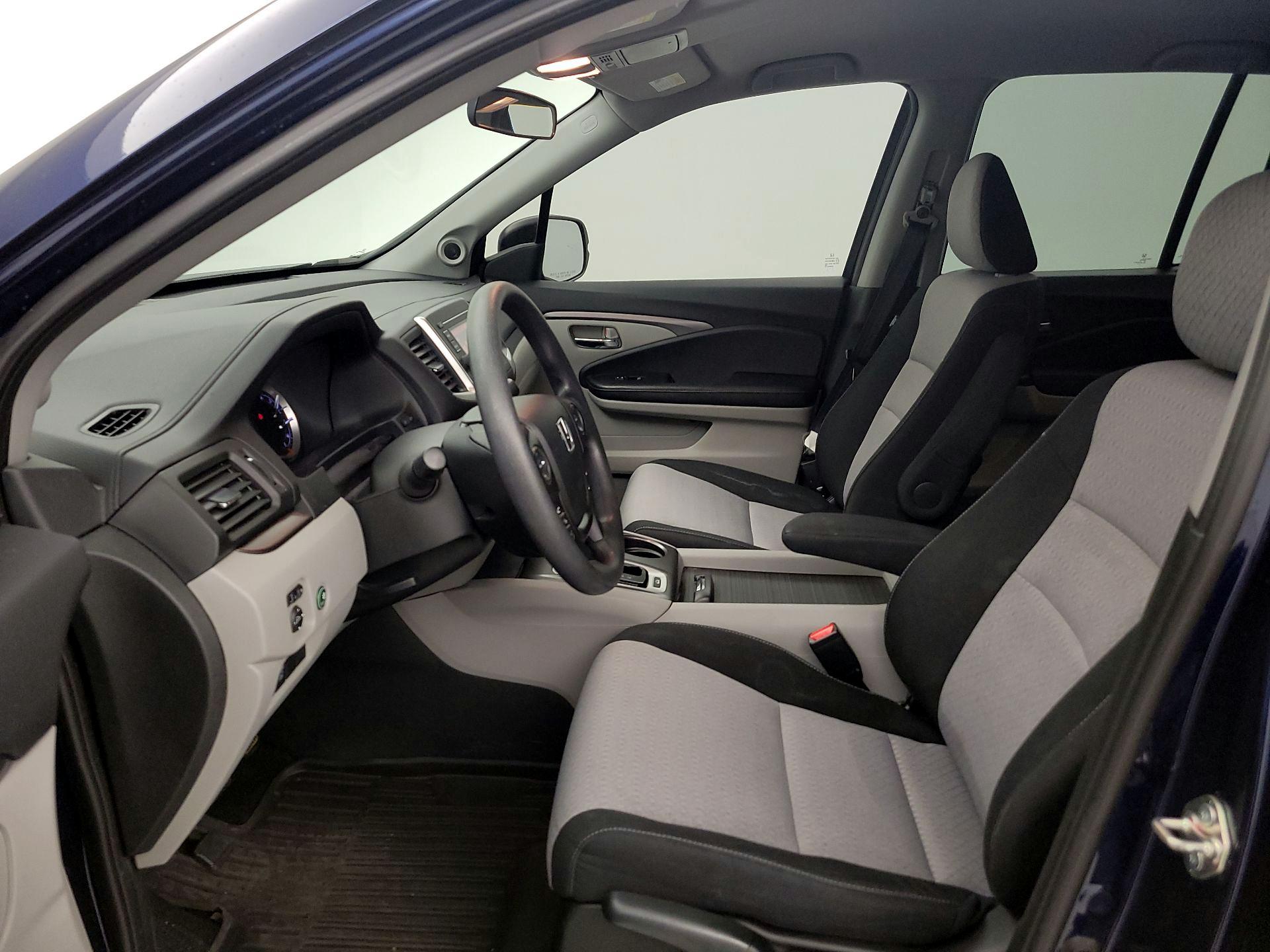 Thumbnail: 2017 Honda Ridgeline - 11