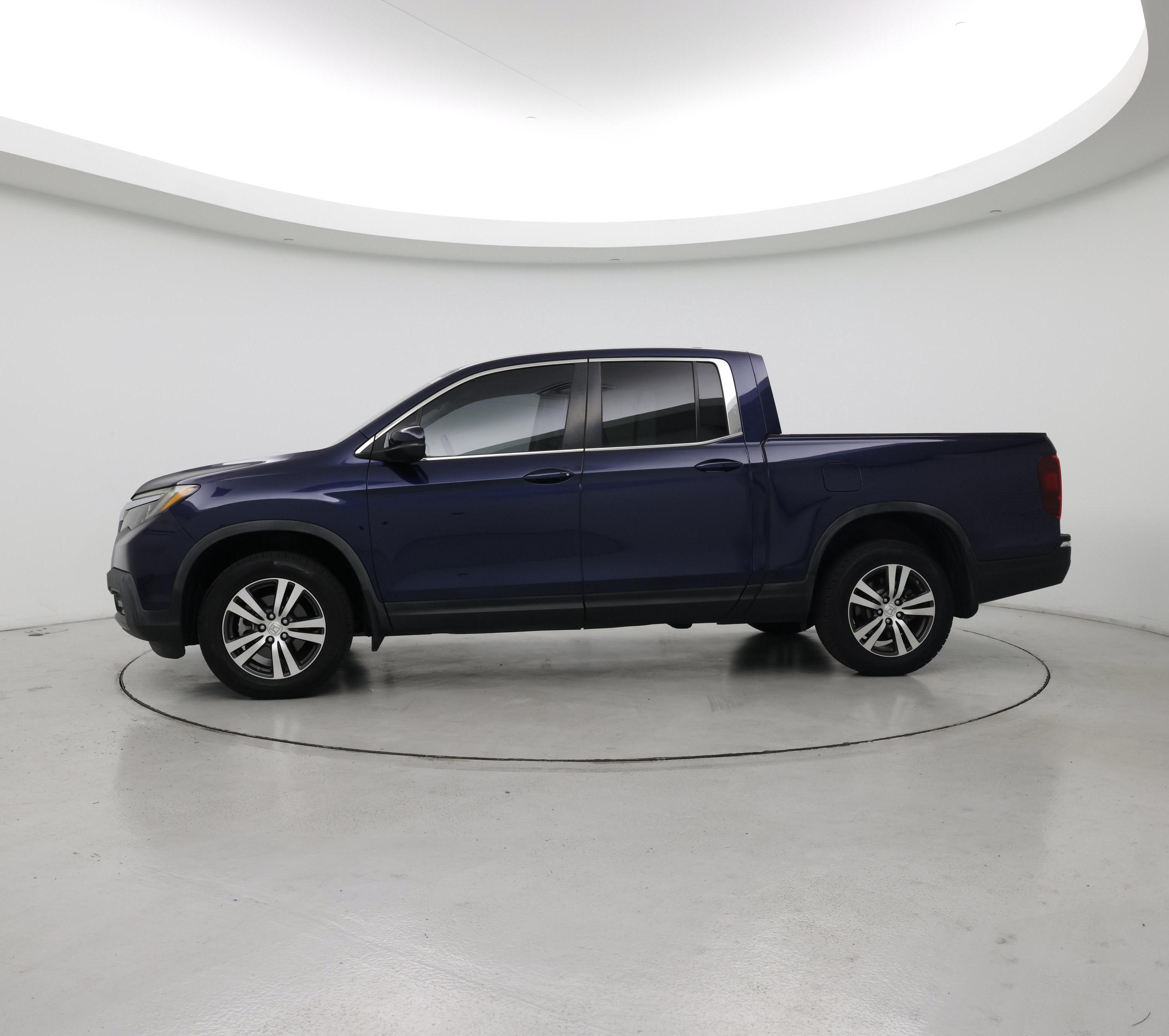 Thumbnail: 2017 Honda Ridgeline - 3