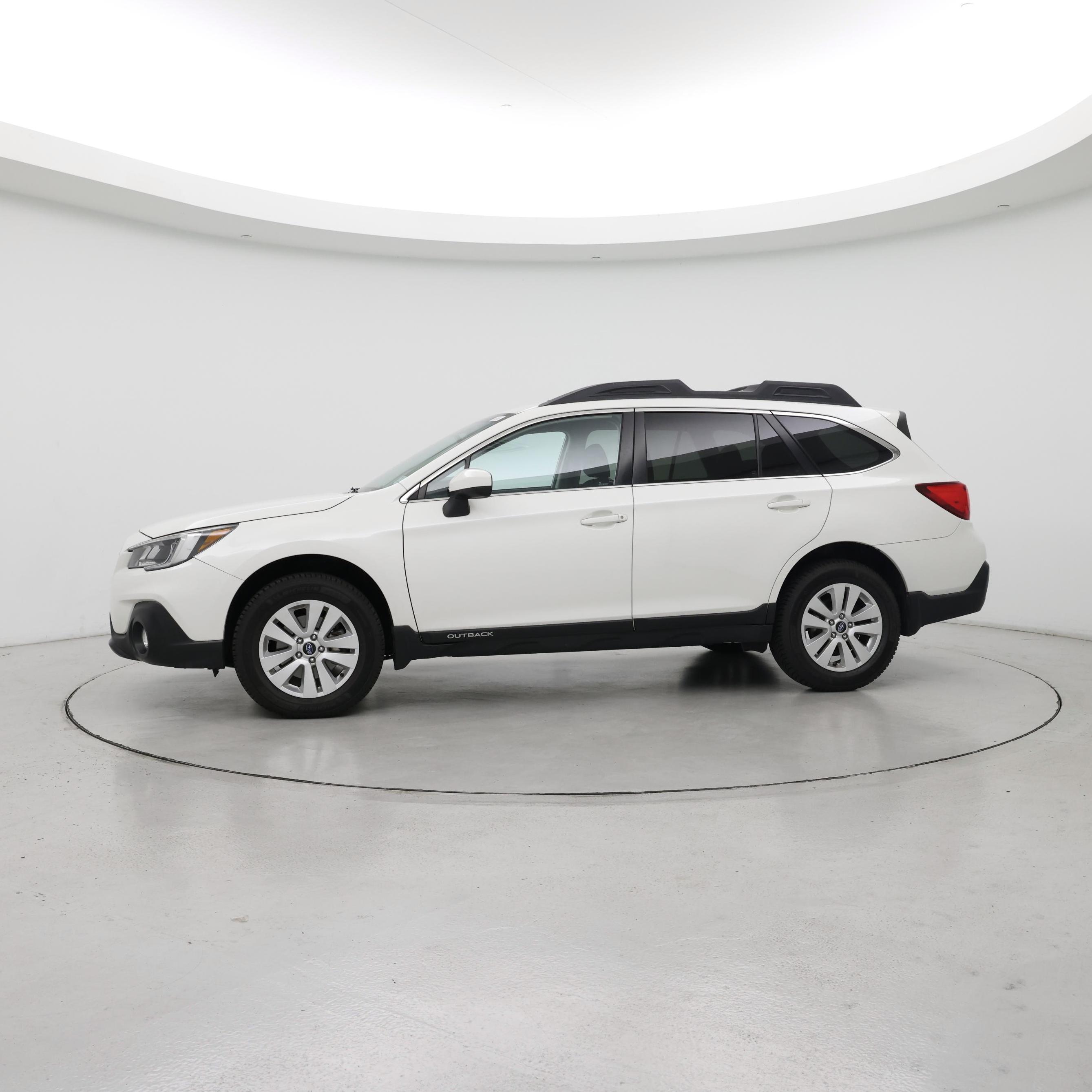 Thumbnail: 2019 Subaru Outback - 3