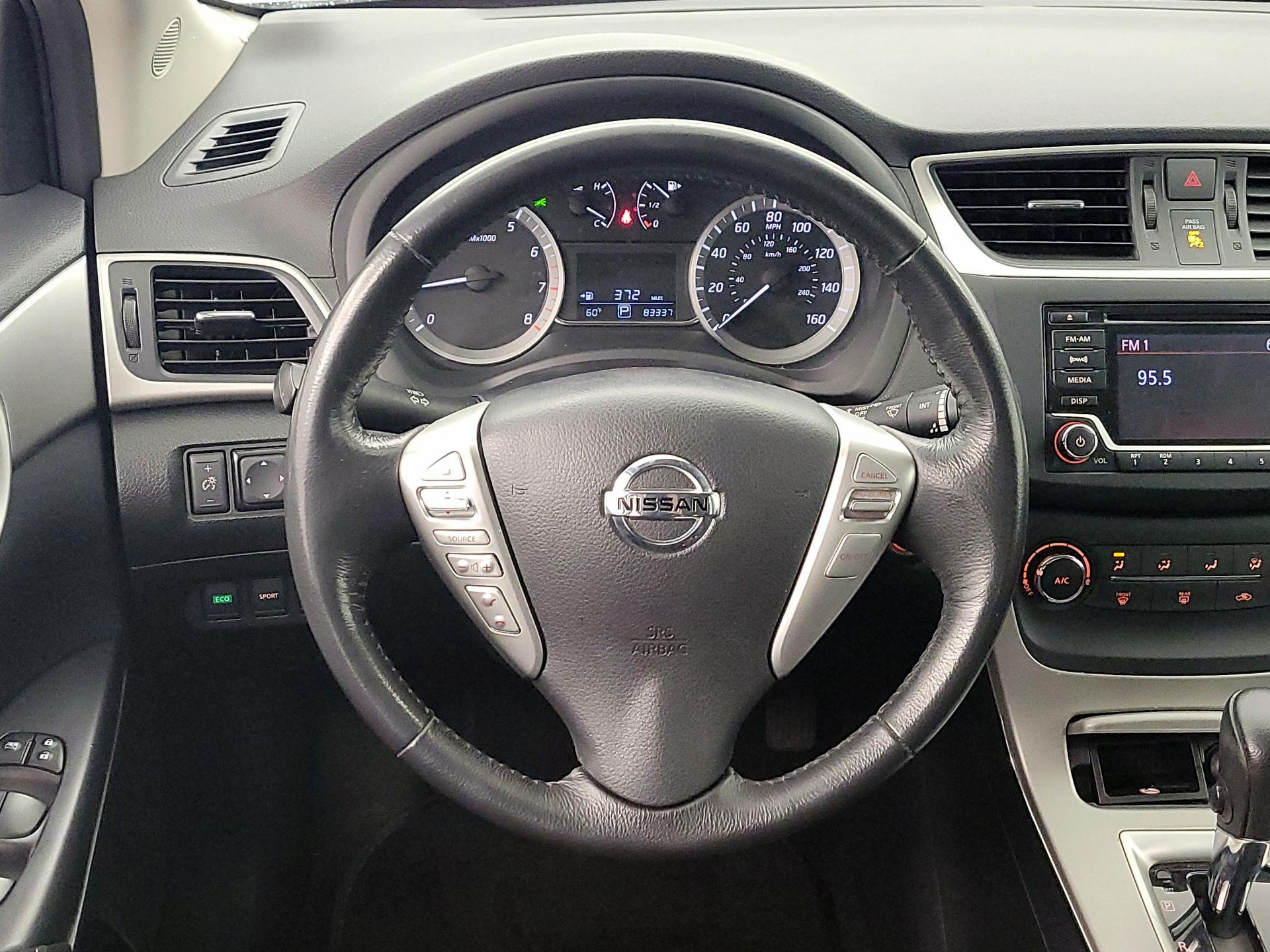 Thumbnail: 2015 Nissan Sentra - 10