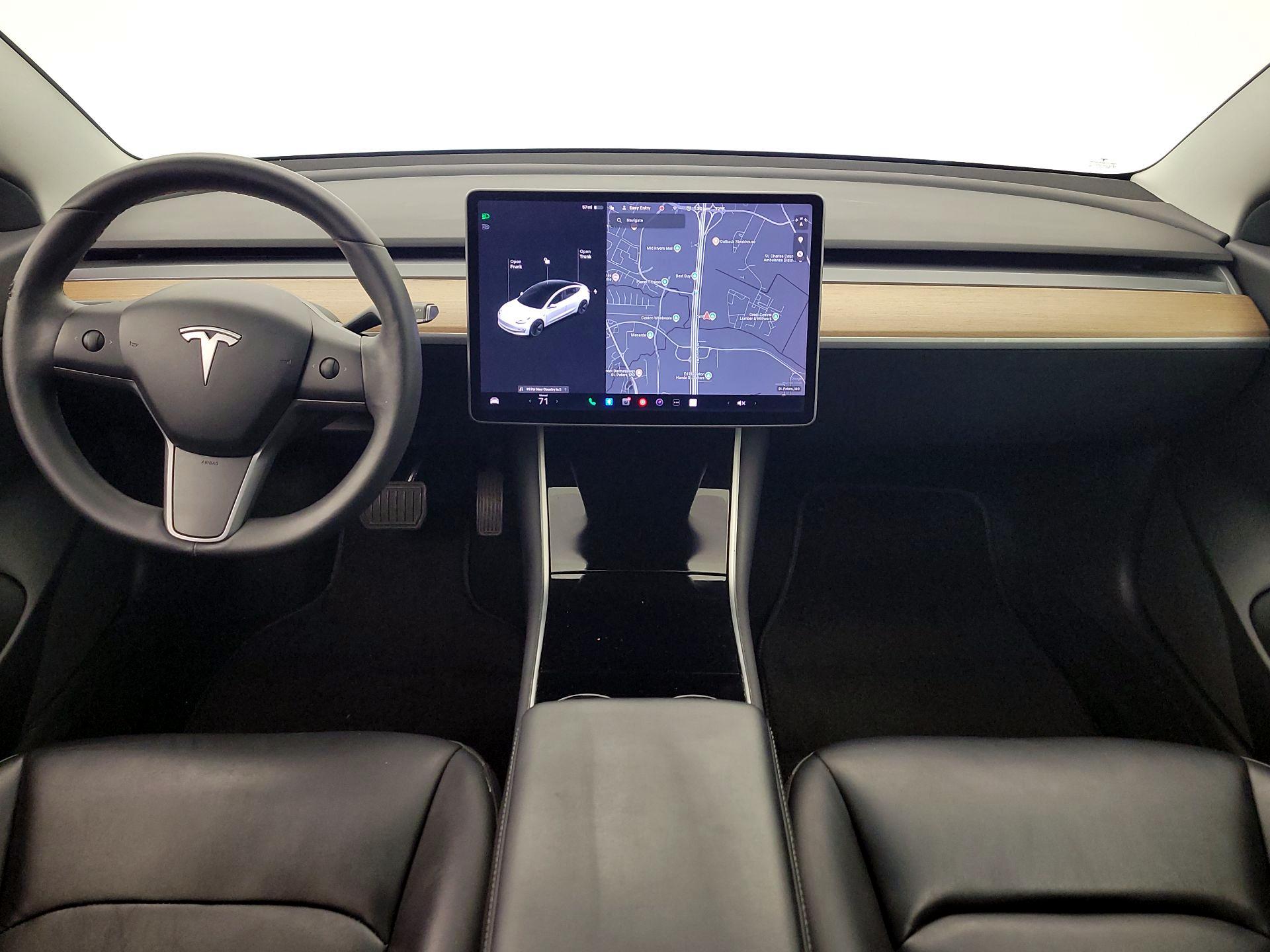 Thumbnail: 2020 Tesla Model 3 - 9