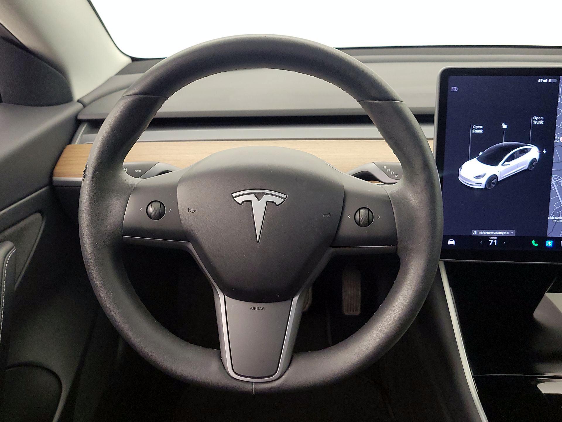 Thumbnail: 2020 Tesla Model 3 - 10