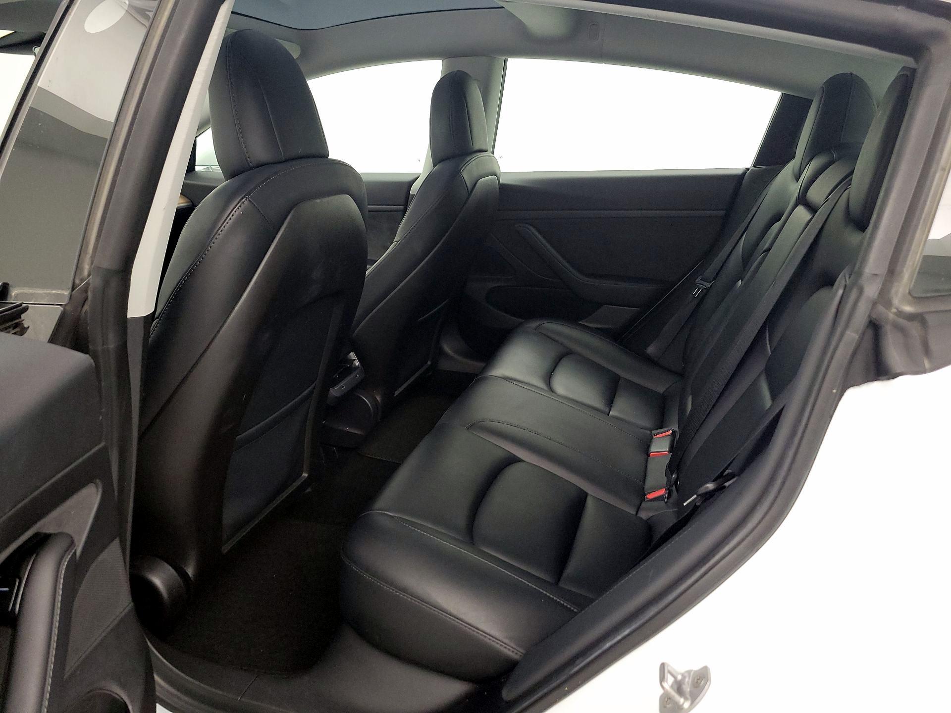 Thumbnail: 2020 Tesla Model 3 - 20