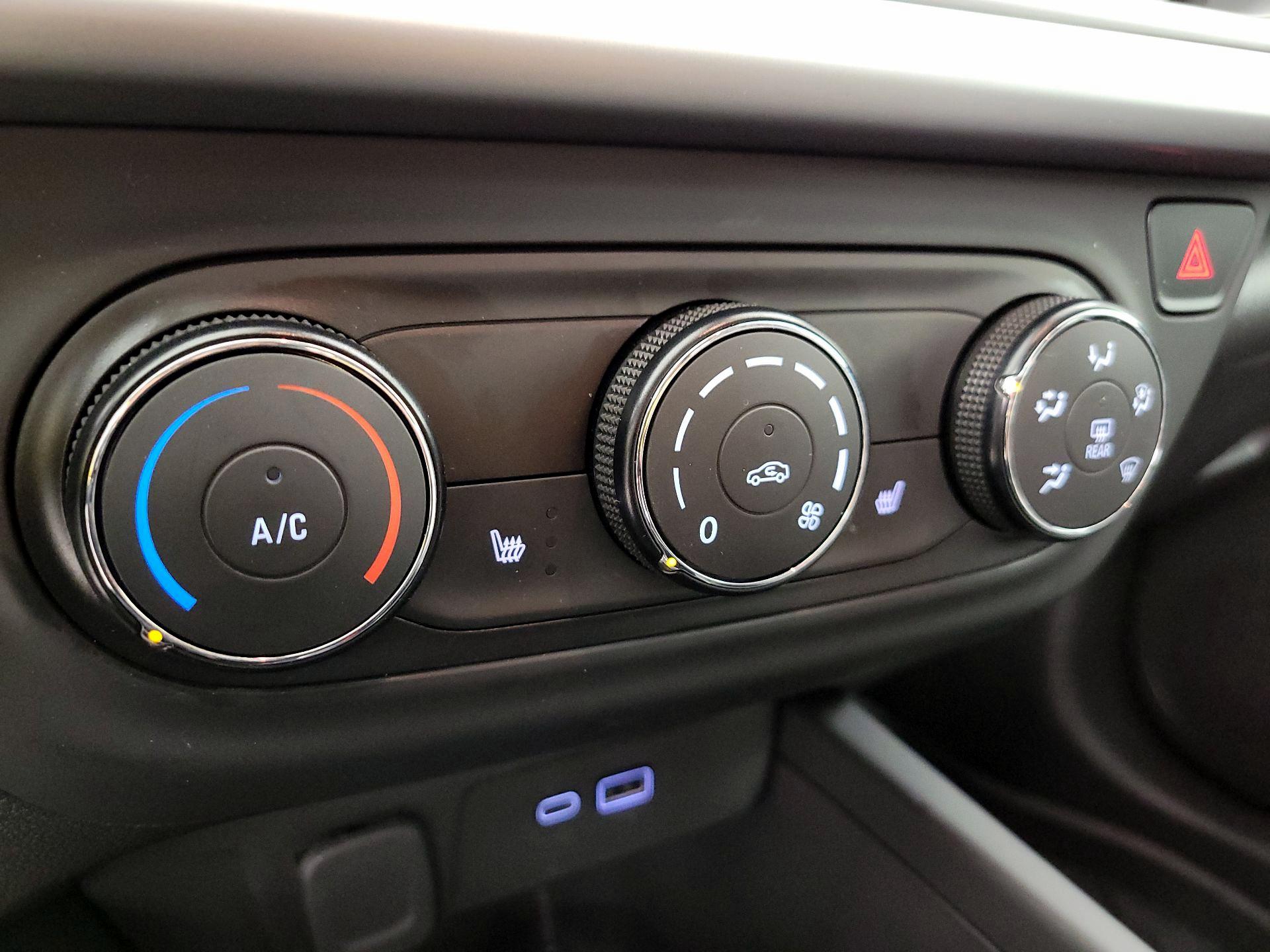 Thumbnail: 2025 Chevrolet Trax - 16