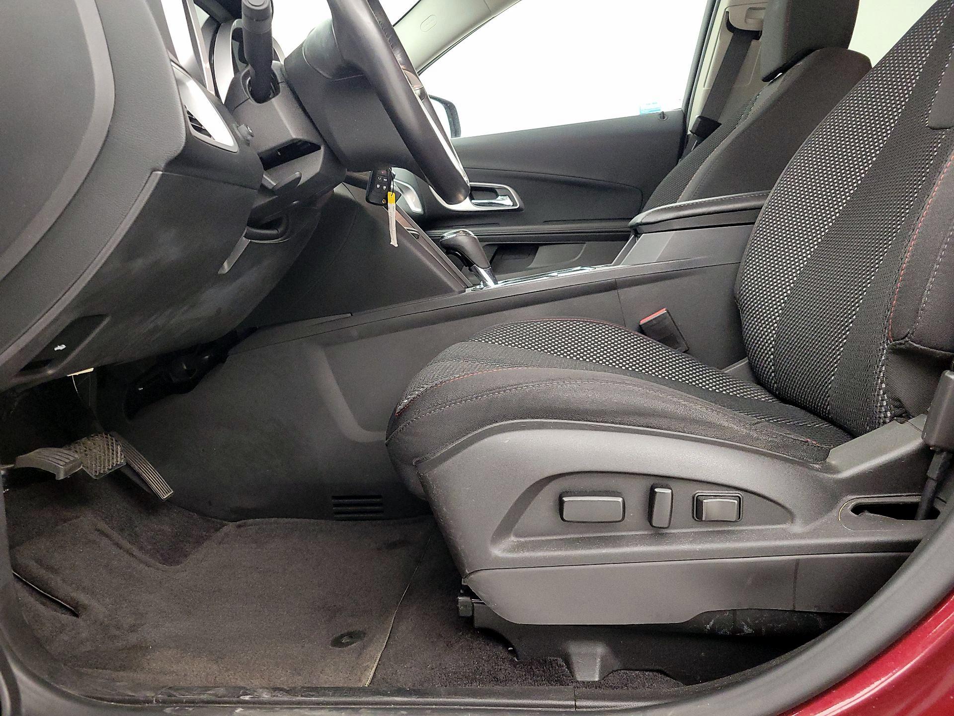 Thumbnail: 2016 Chevrolet Equinox - 11