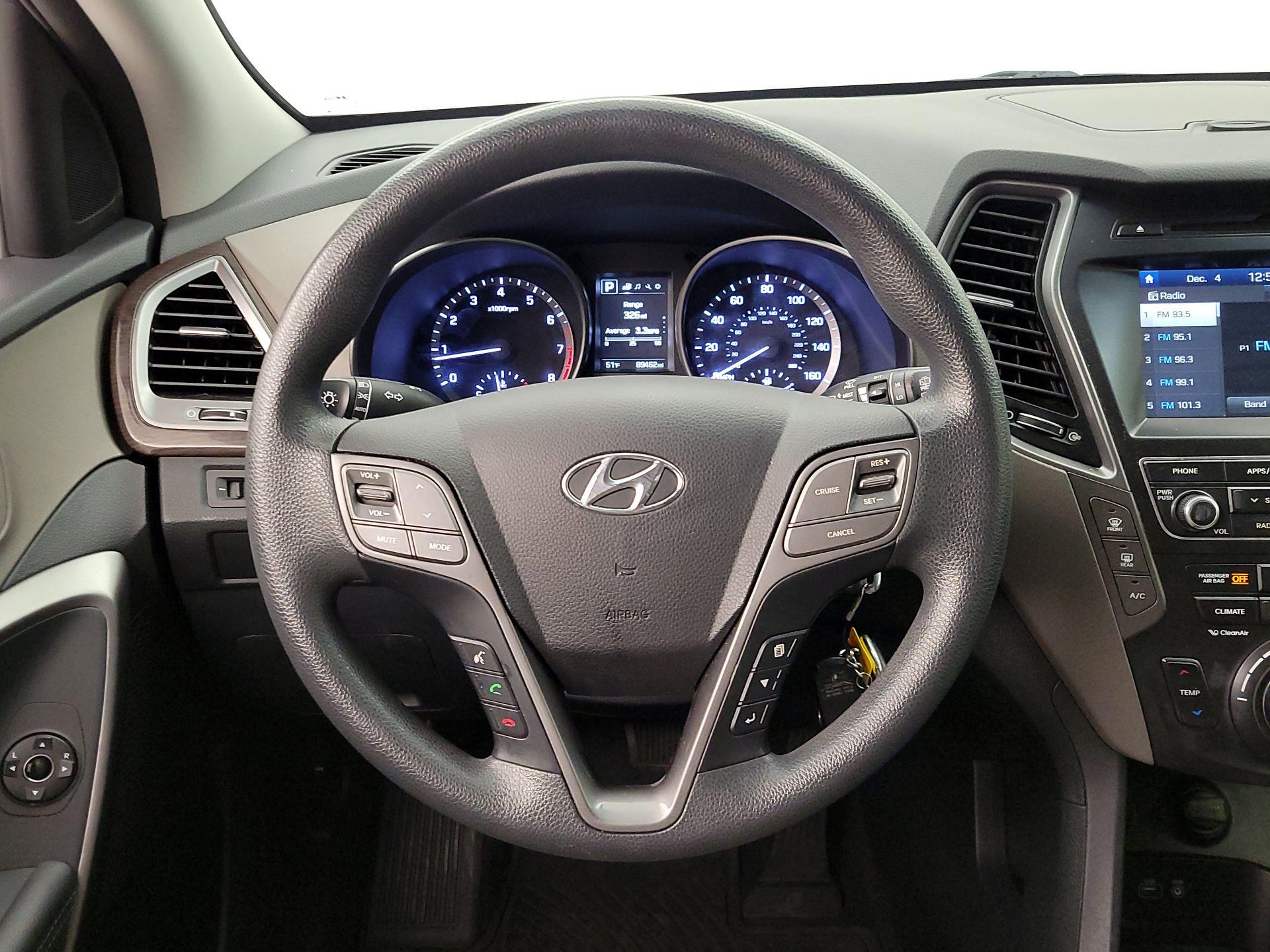 Thumbnail: 2018 Hyundai Santa Fe - 10