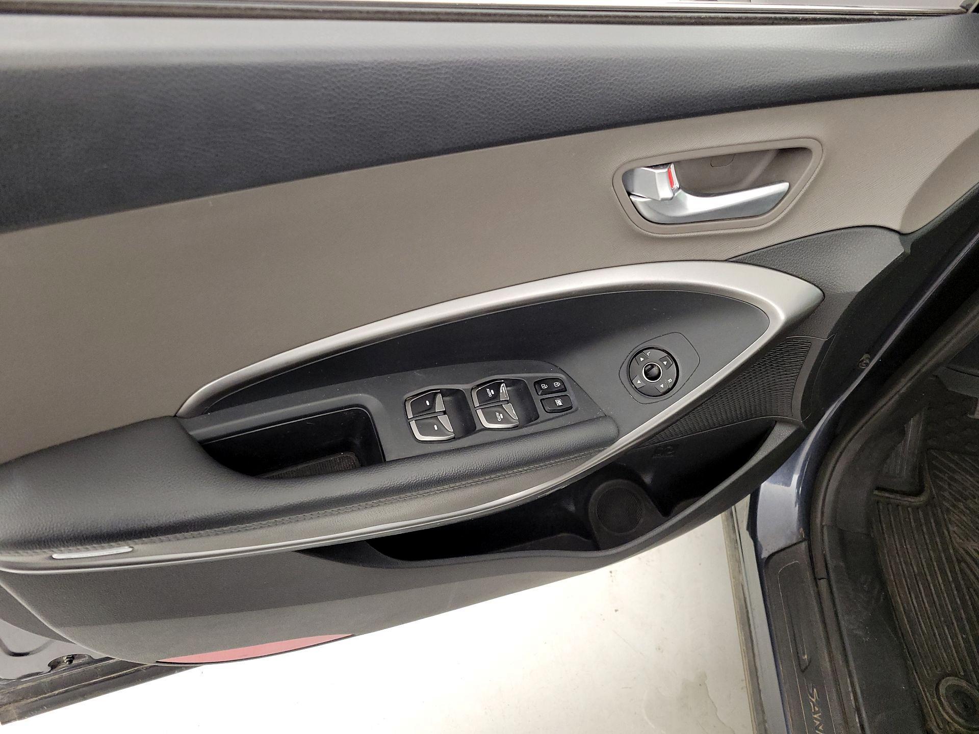 Thumbnail: 2018 Hyundai Santa Fe - 12