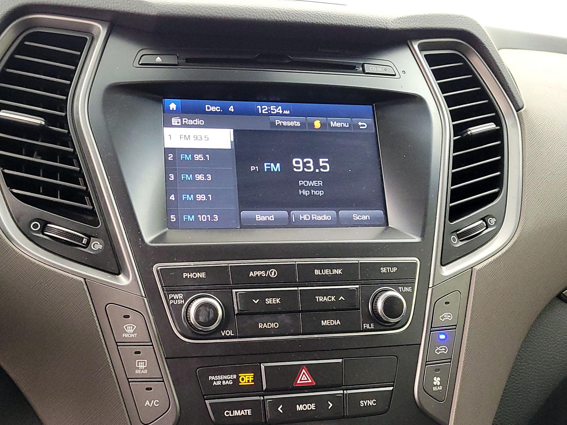 Thumbnail: 2018 Hyundai Santa Fe - 15