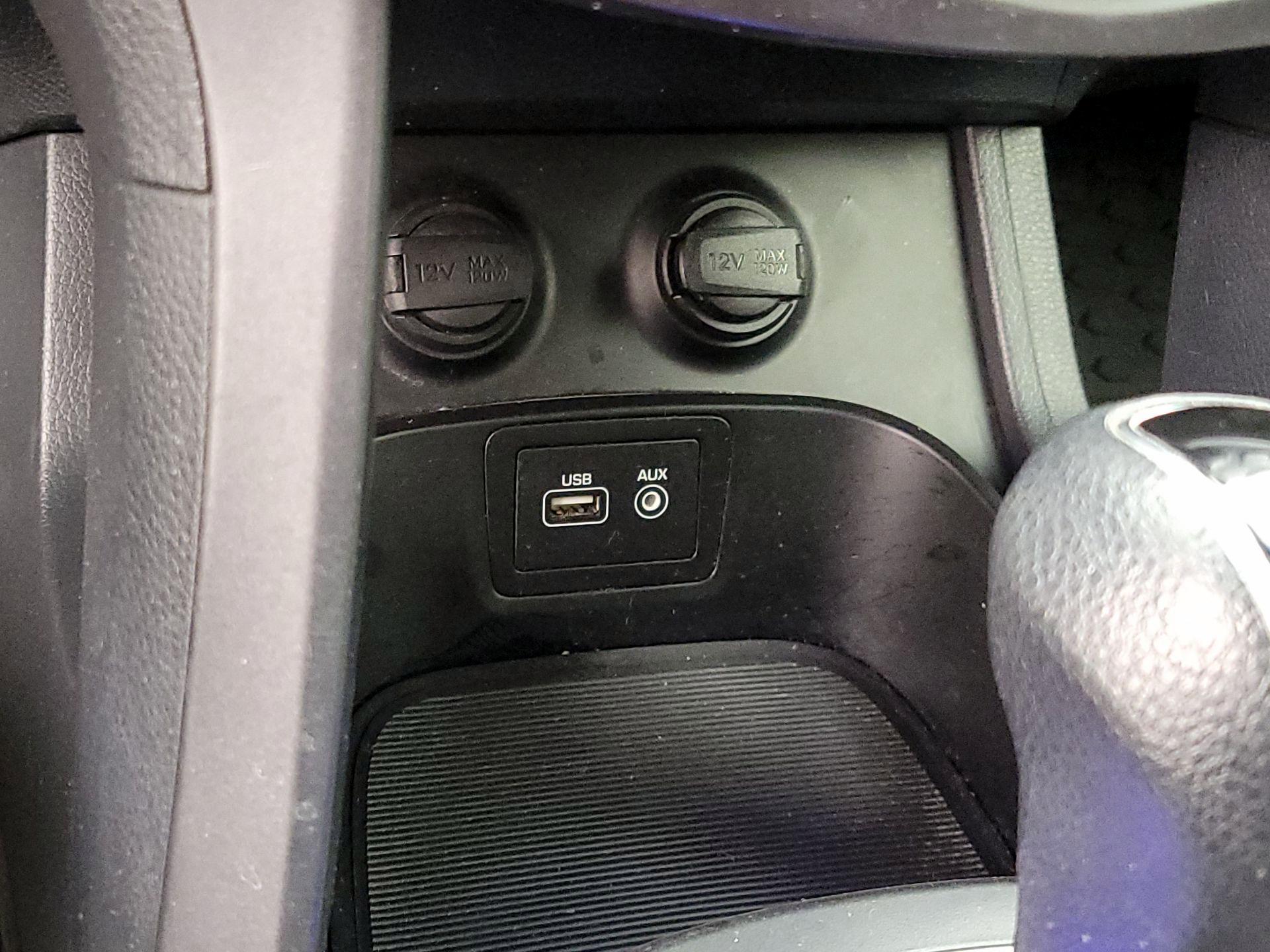 Thumbnail: 2018 Hyundai Santa Fe - 18