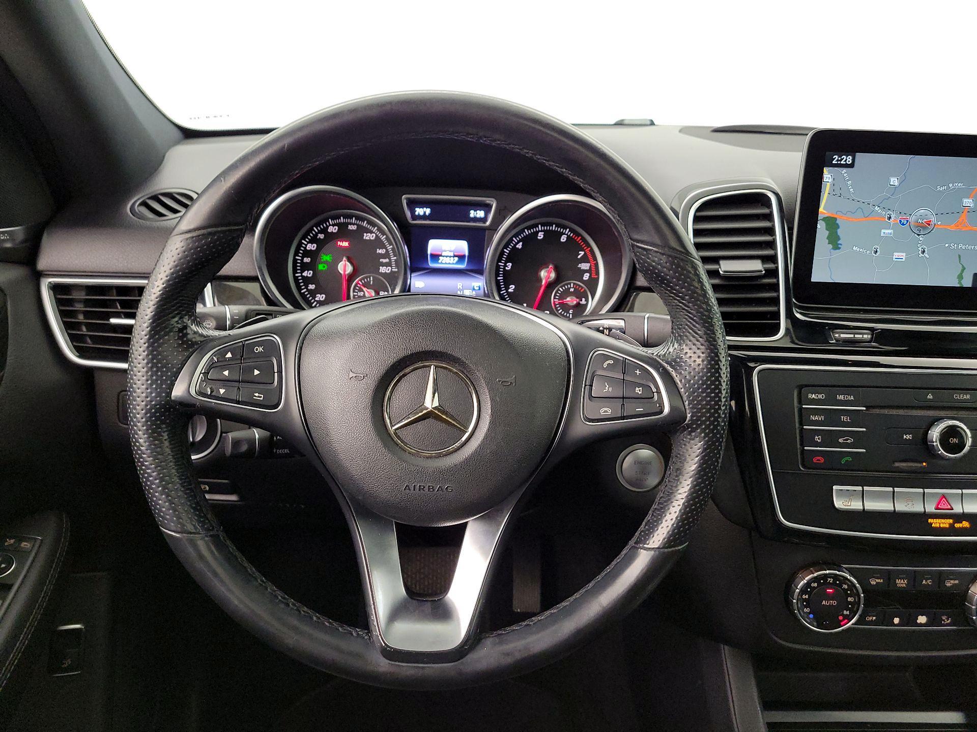 Thumbnail: 2017 Mercedes-Benz GLE - 10