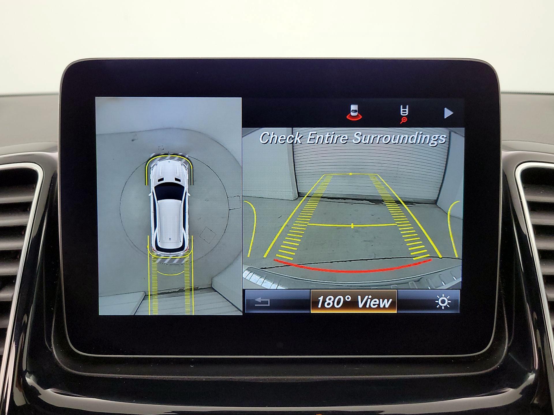 Thumbnail: 2017 Mercedes-Benz GLE - 15