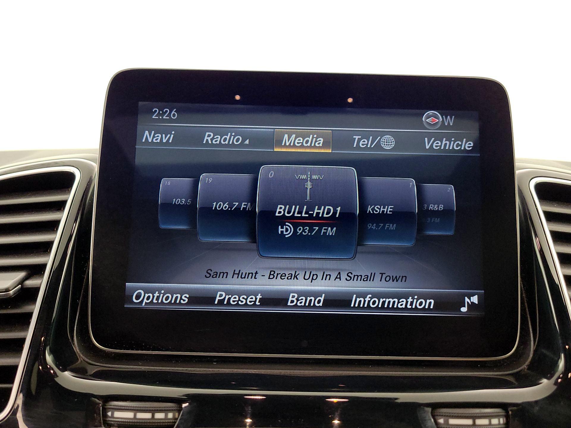 Thumbnail: 2017 Mercedes-Benz GLE - 16