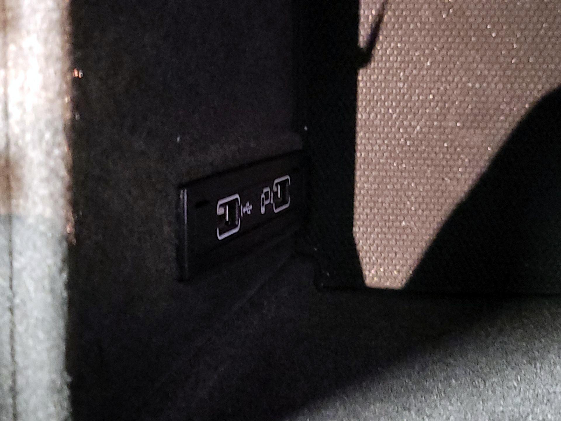 Thumbnail: 2017 Mercedes-Benz GLE - 19