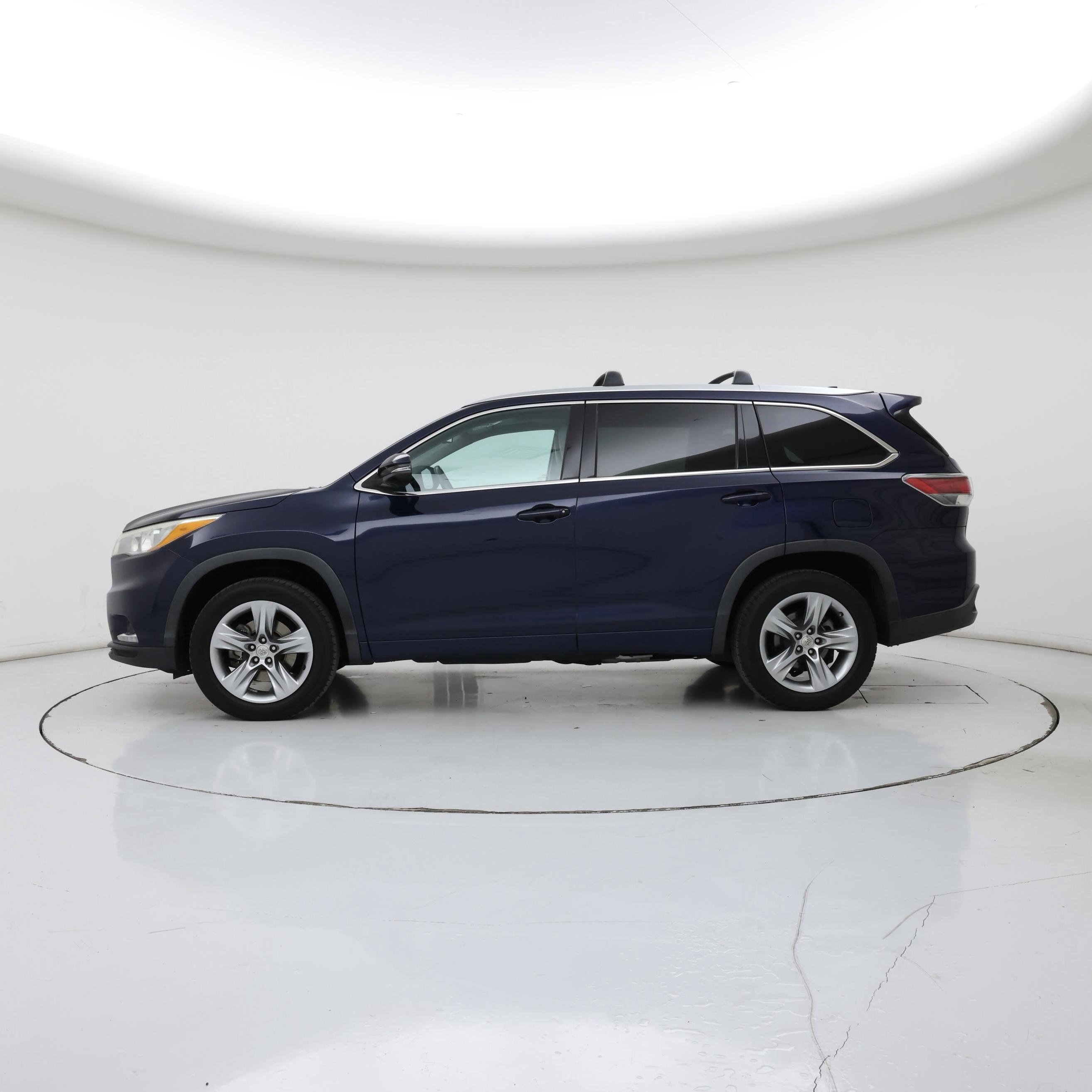 Thumbnail: 2015 Toyota Highlander - 3