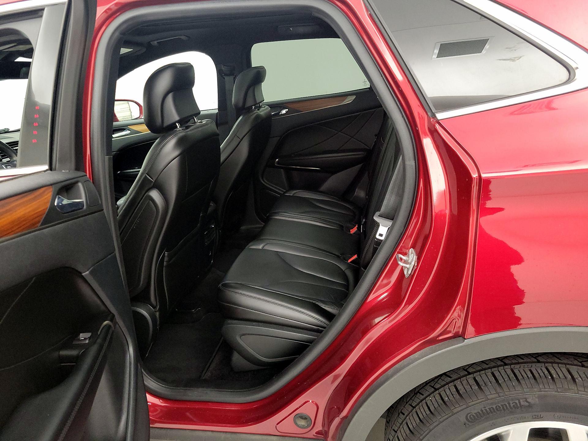 Thumbnail: 2019 Lincoln MKC - 19