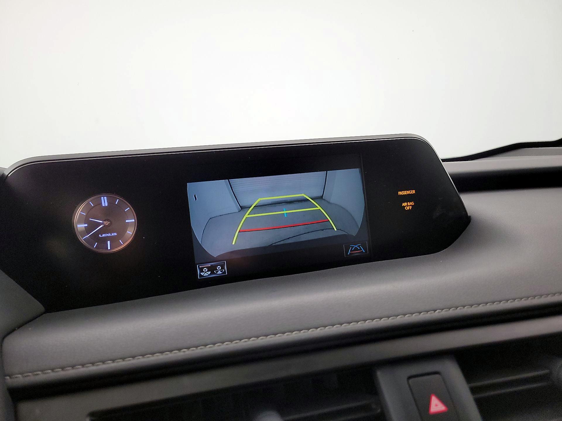 Thumbnail: 2019 Lexus UX - 14