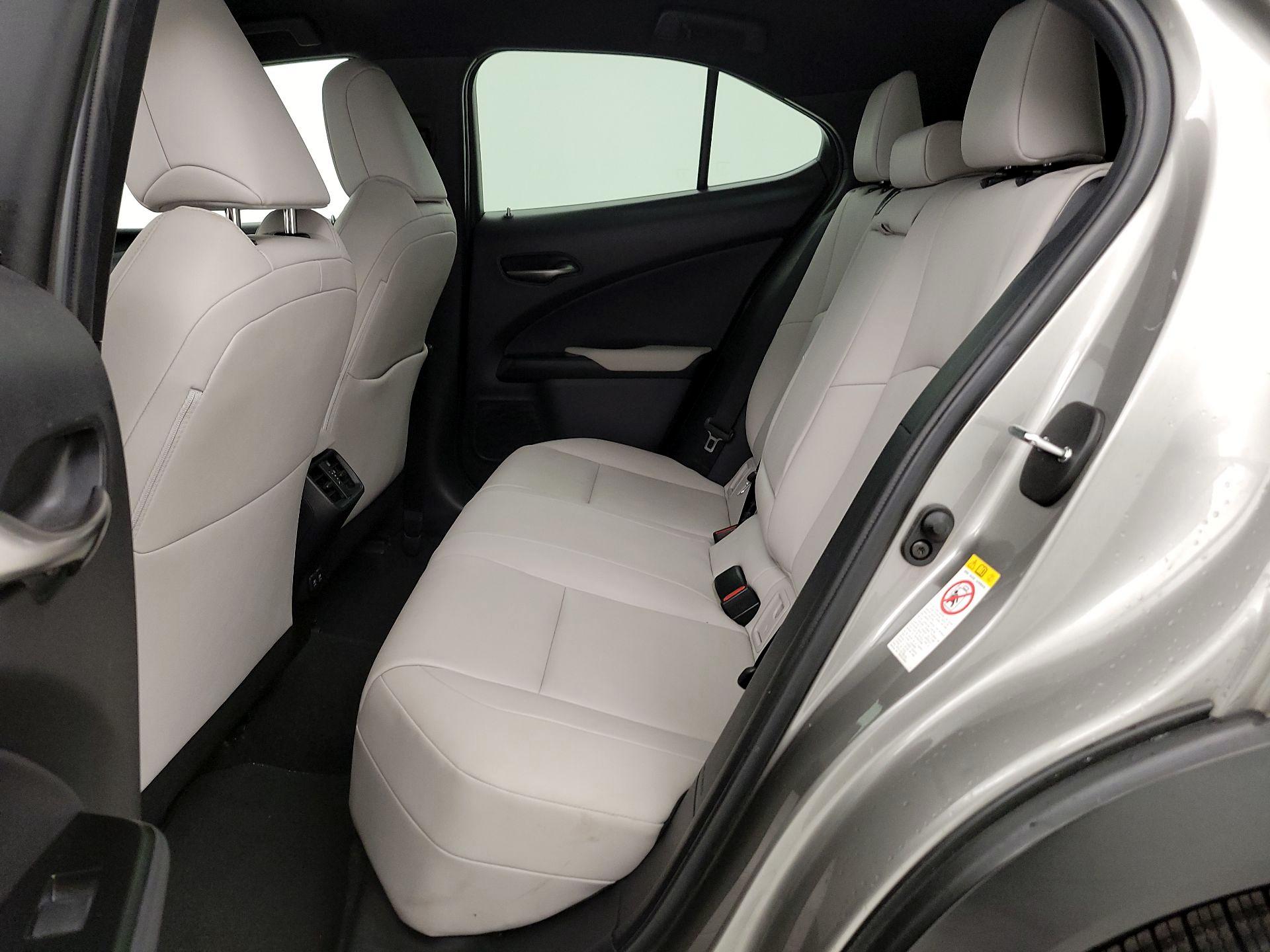 Thumbnail: 2019 Lexus UX - 19