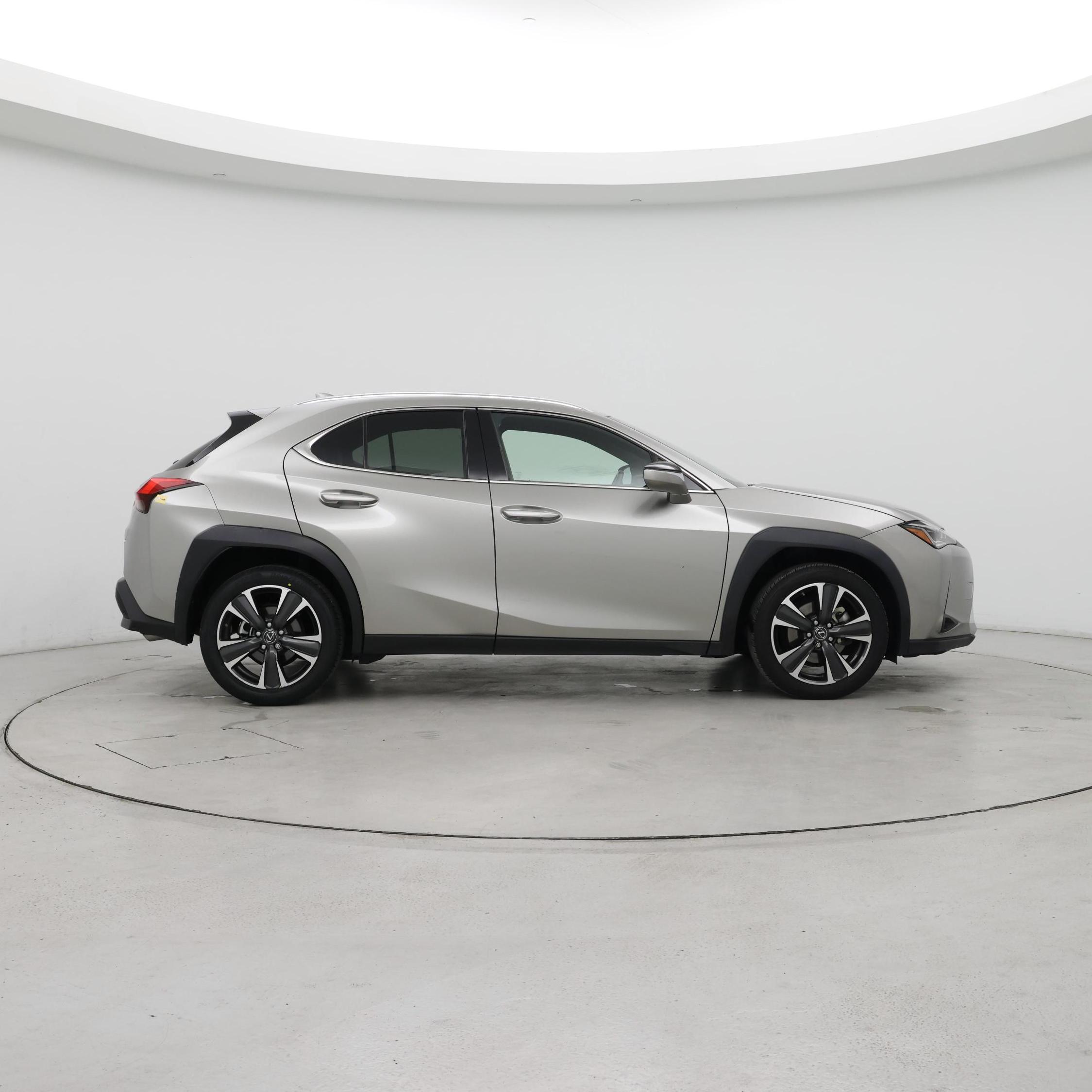 Thumbnail: 2019 Lexus UX - 7
