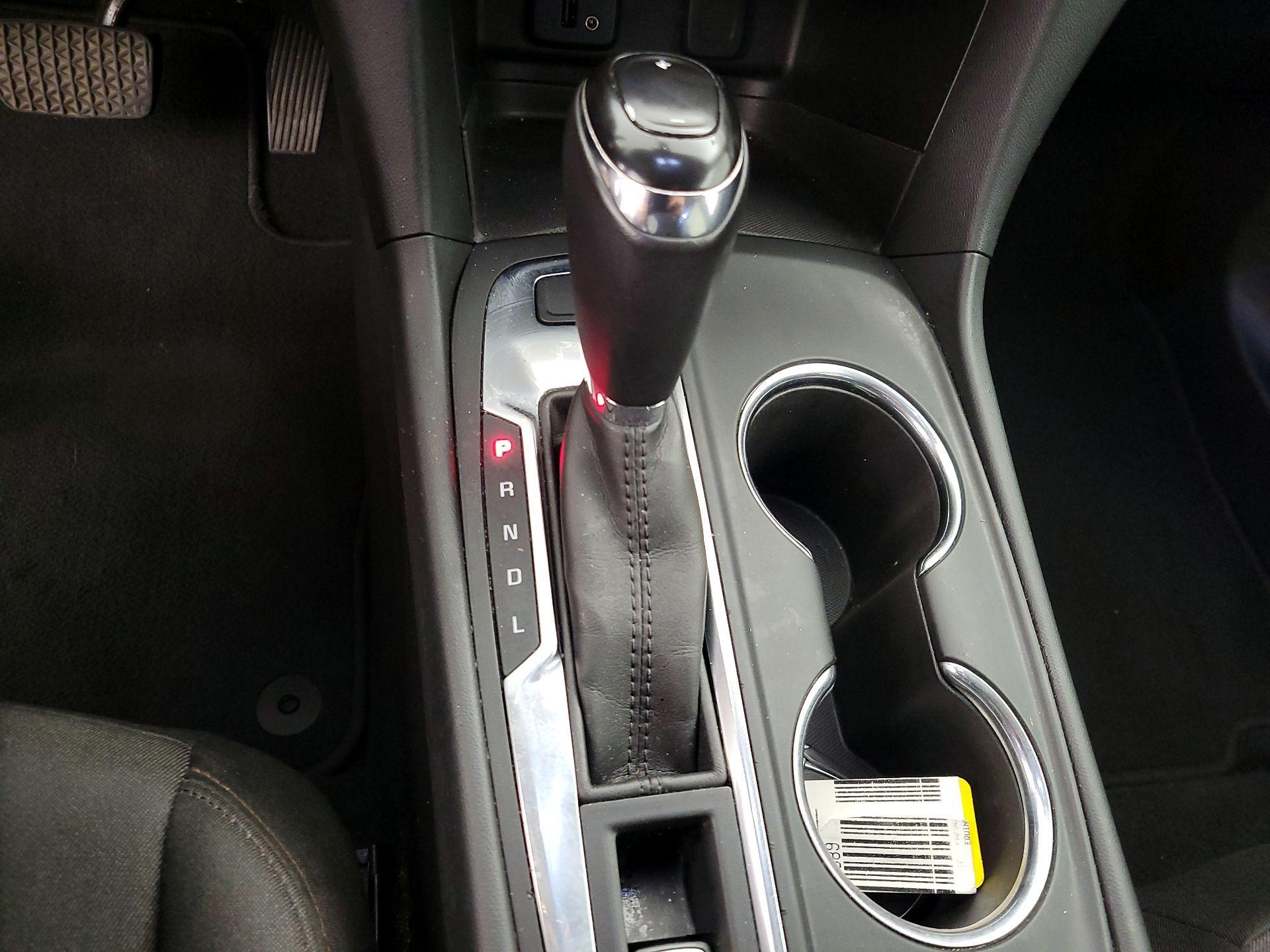 Thumbnail: 2018 Chevrolet Equinox - 17