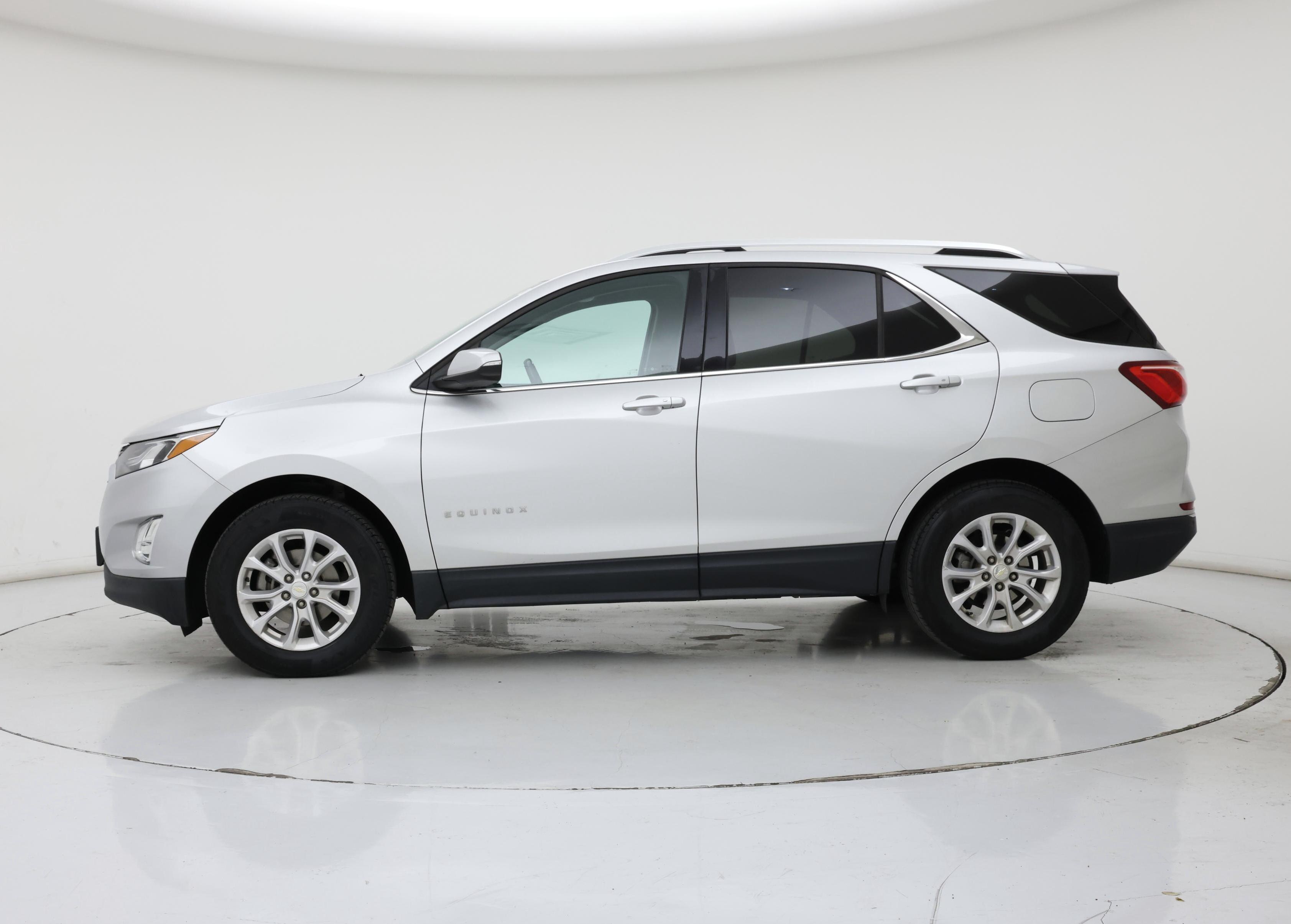 Thumbnail: 2018 Chevrolet Equinox - 3