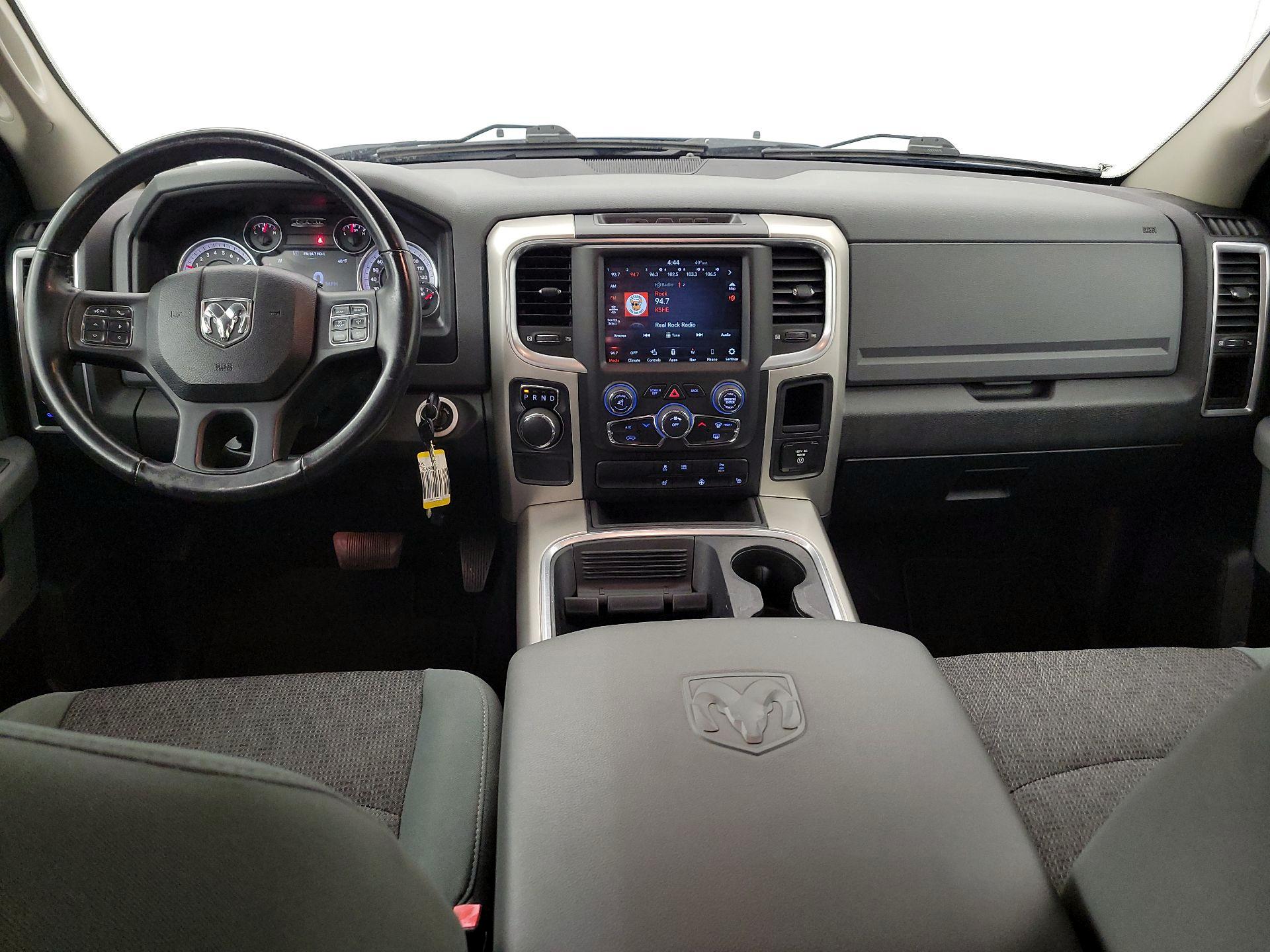 Thumbnail: 2020 RAM 1500 Classic - 9