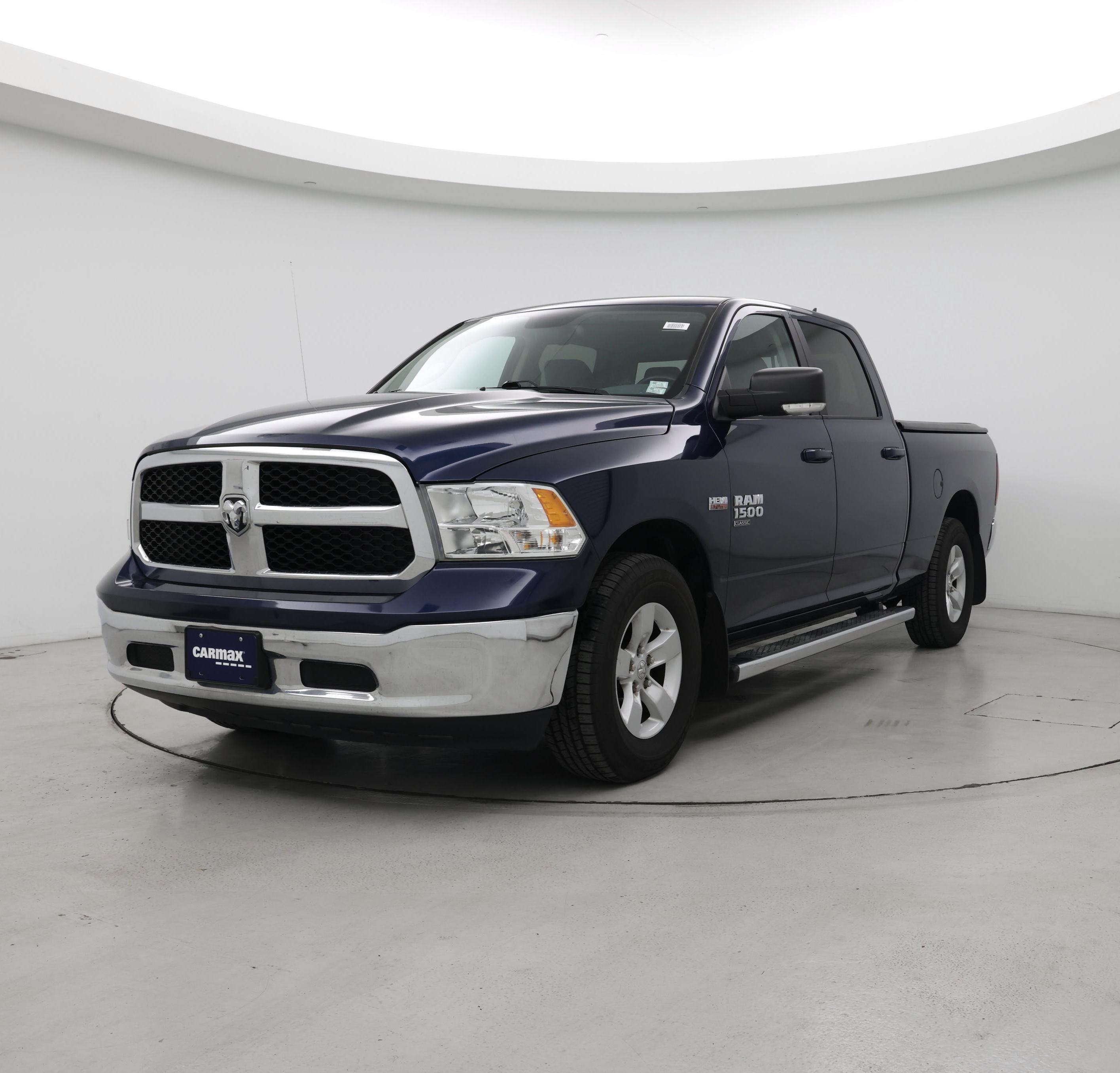 Thumbnail: 2020 RAM 1500 Classic - 4