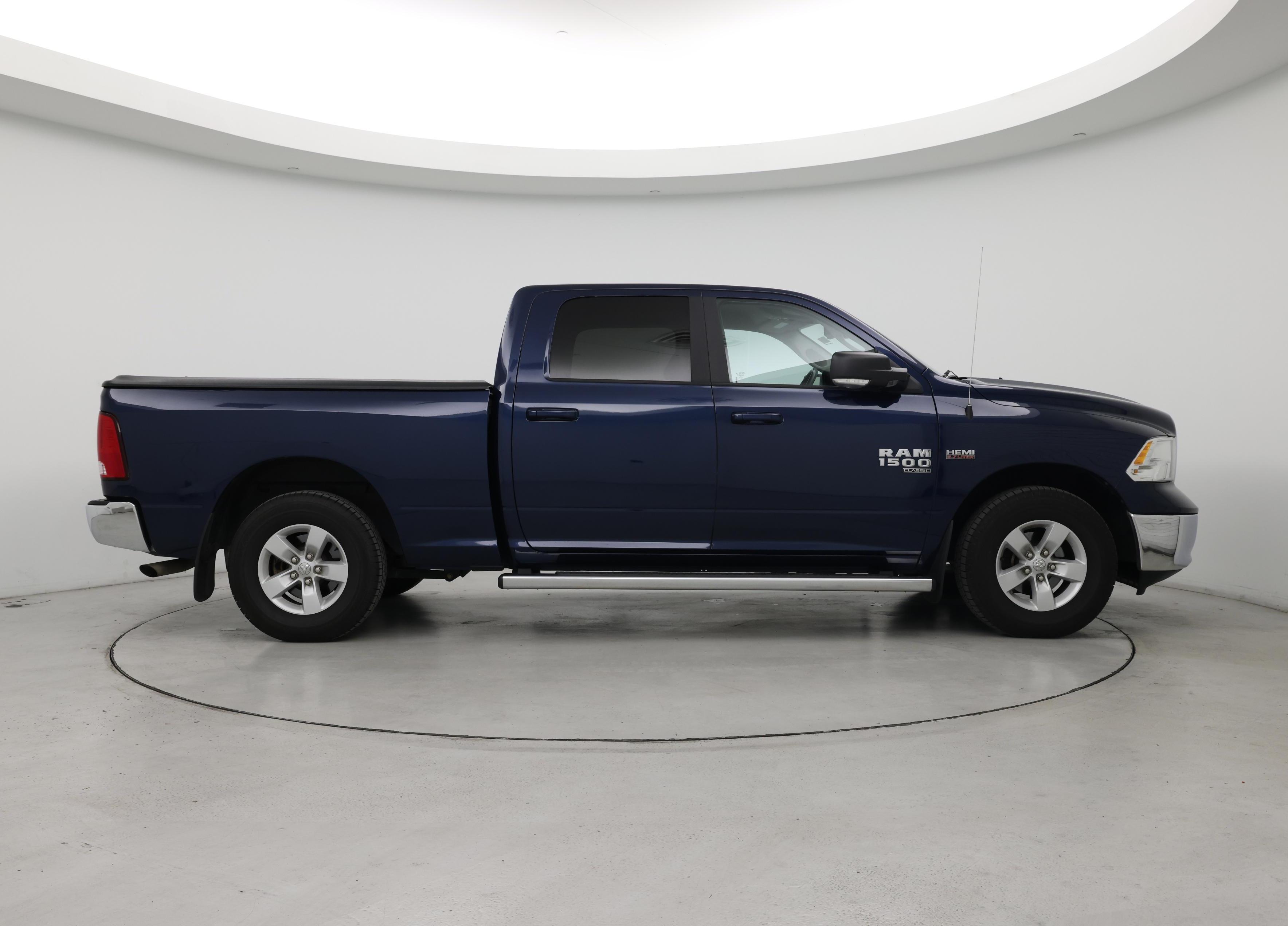 Thumbnail: 2020 RAM 1500 Classic - 7