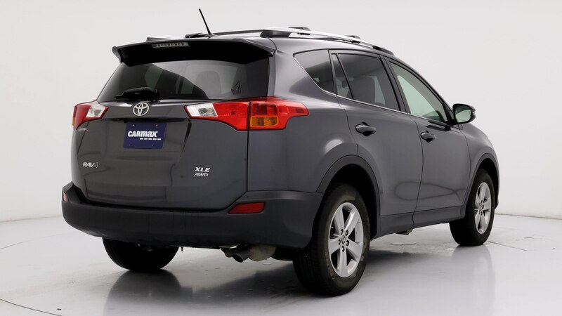 2015 Toyota RAV4 XLE 8