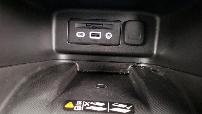 2023 Chevrolet Equinox Premier 17