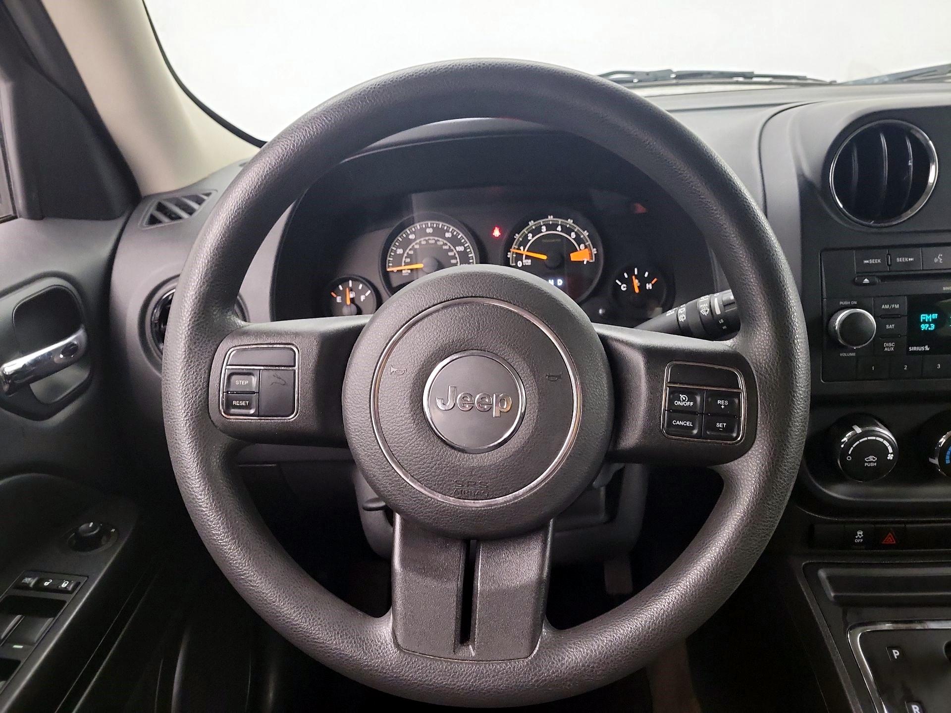 Thumbnail: 2014 Jeep Patriot - 10