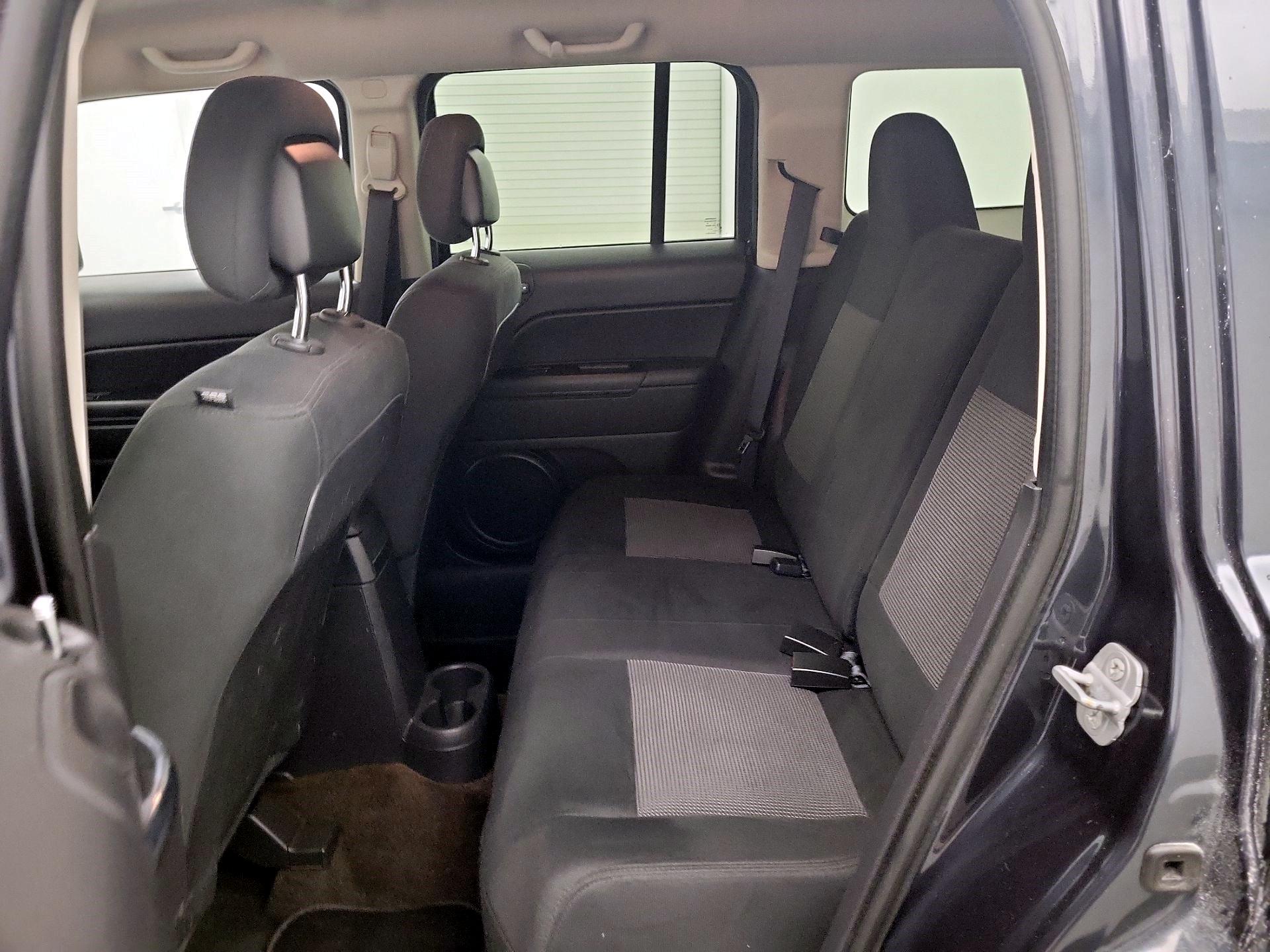 Thumbnail: 2014 Jeep Patriot - 17