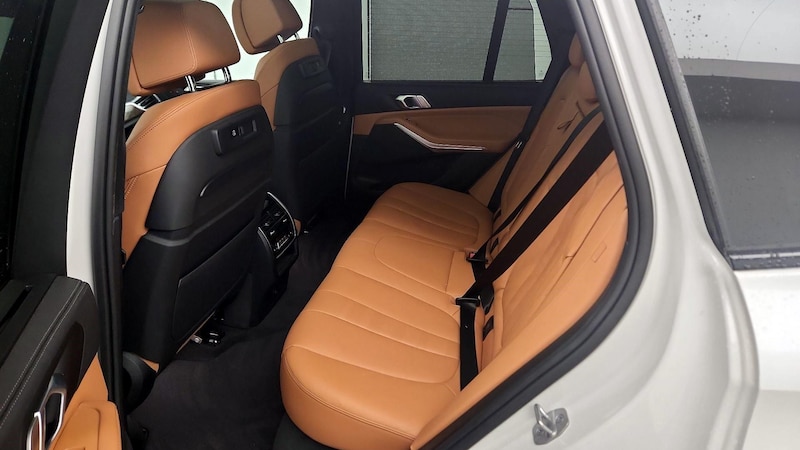 2022 BMW X5 xDrive40i 21