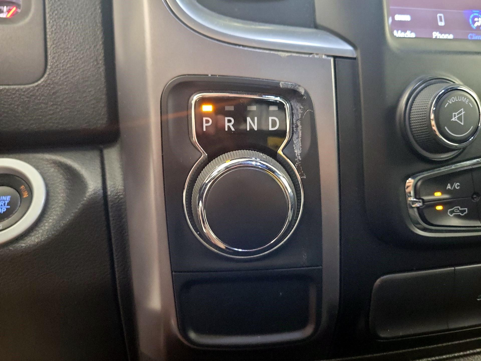 Thumbnail: 2021 RAM 1500 Classic - 15